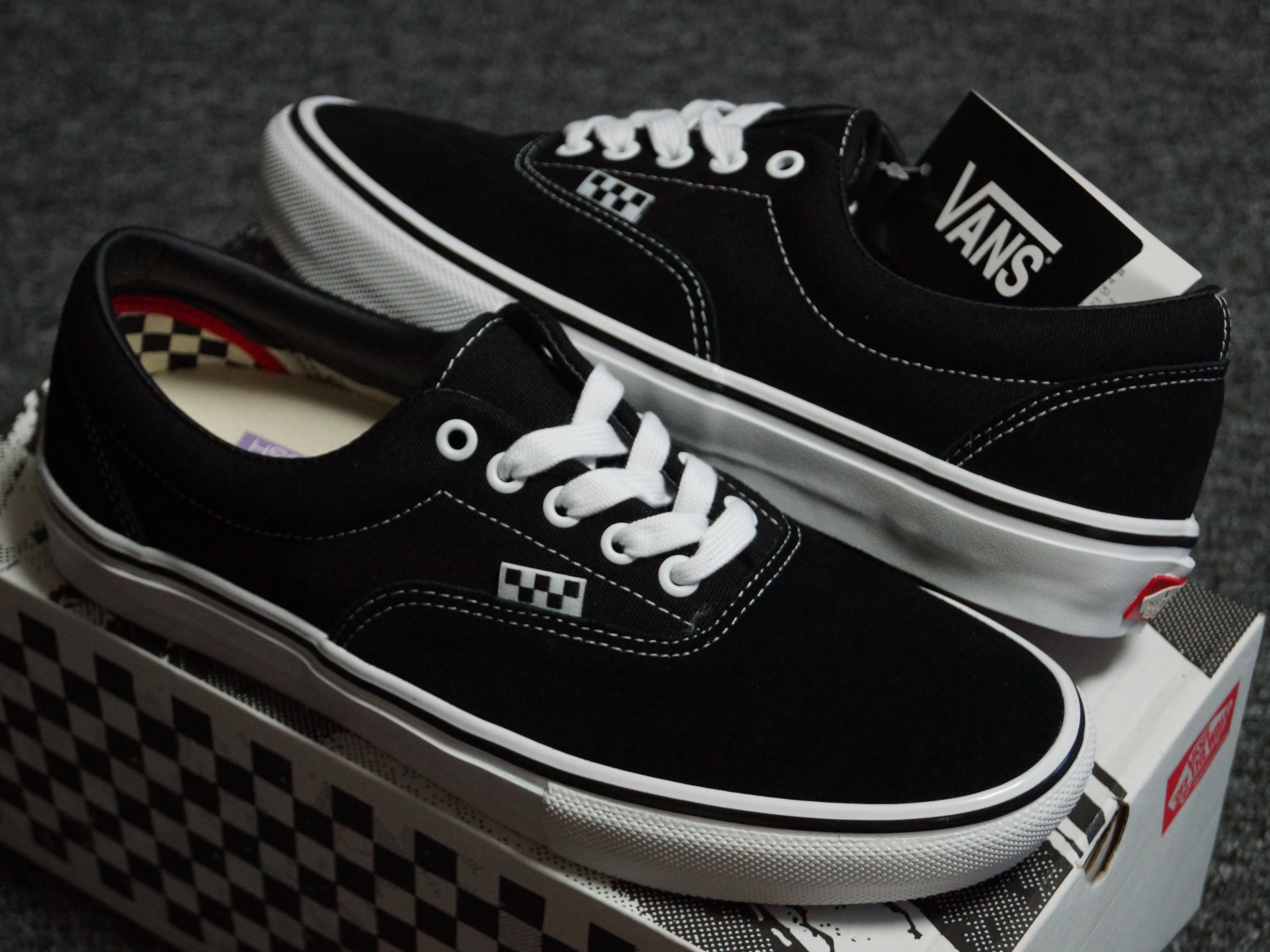 Vans Skate Era Black White 착용 스타일