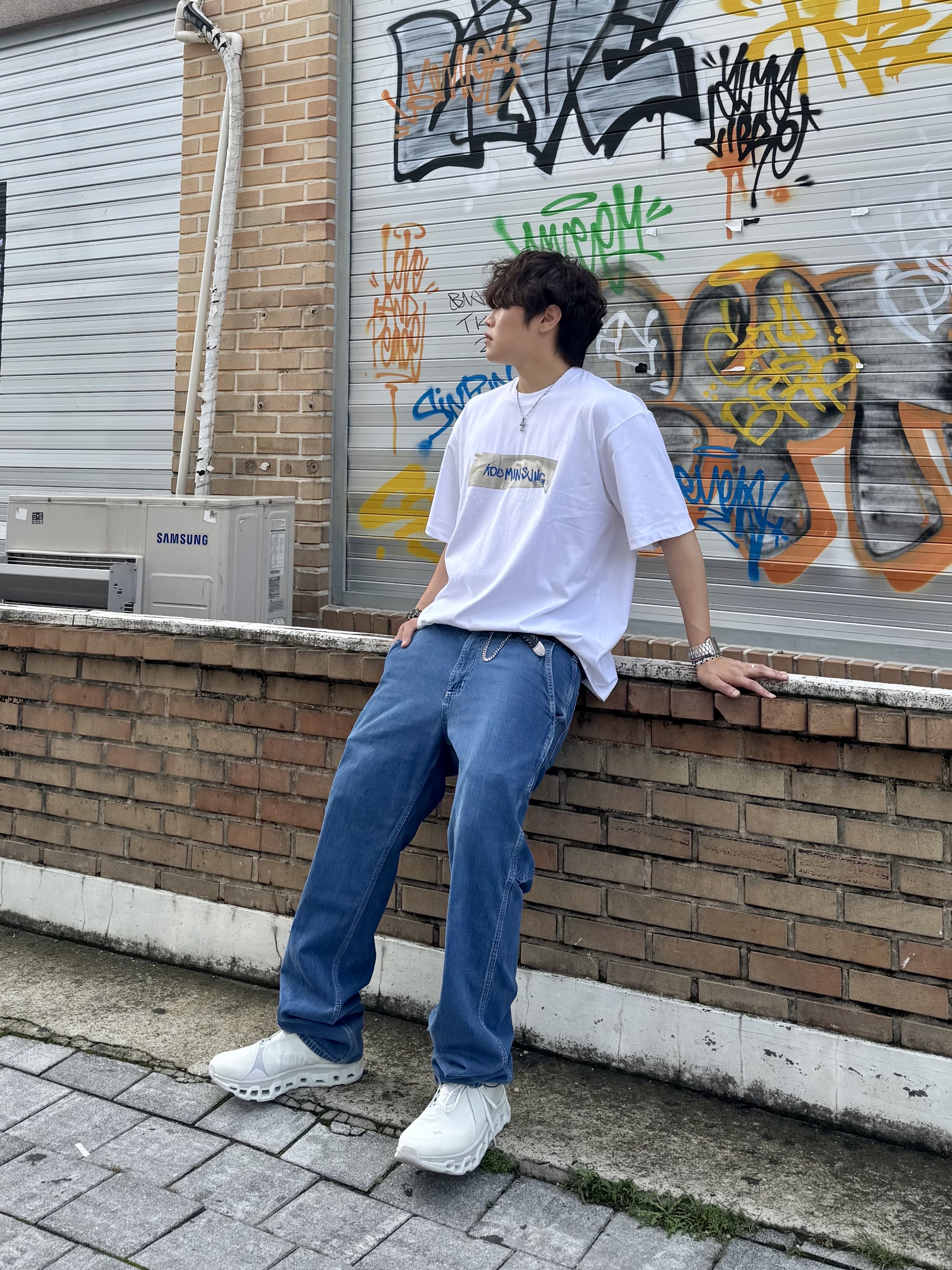 On Running x Post Archive Faction (Paf) Cloudmonster 2 Vapor Frost 착용 스타일 - 4