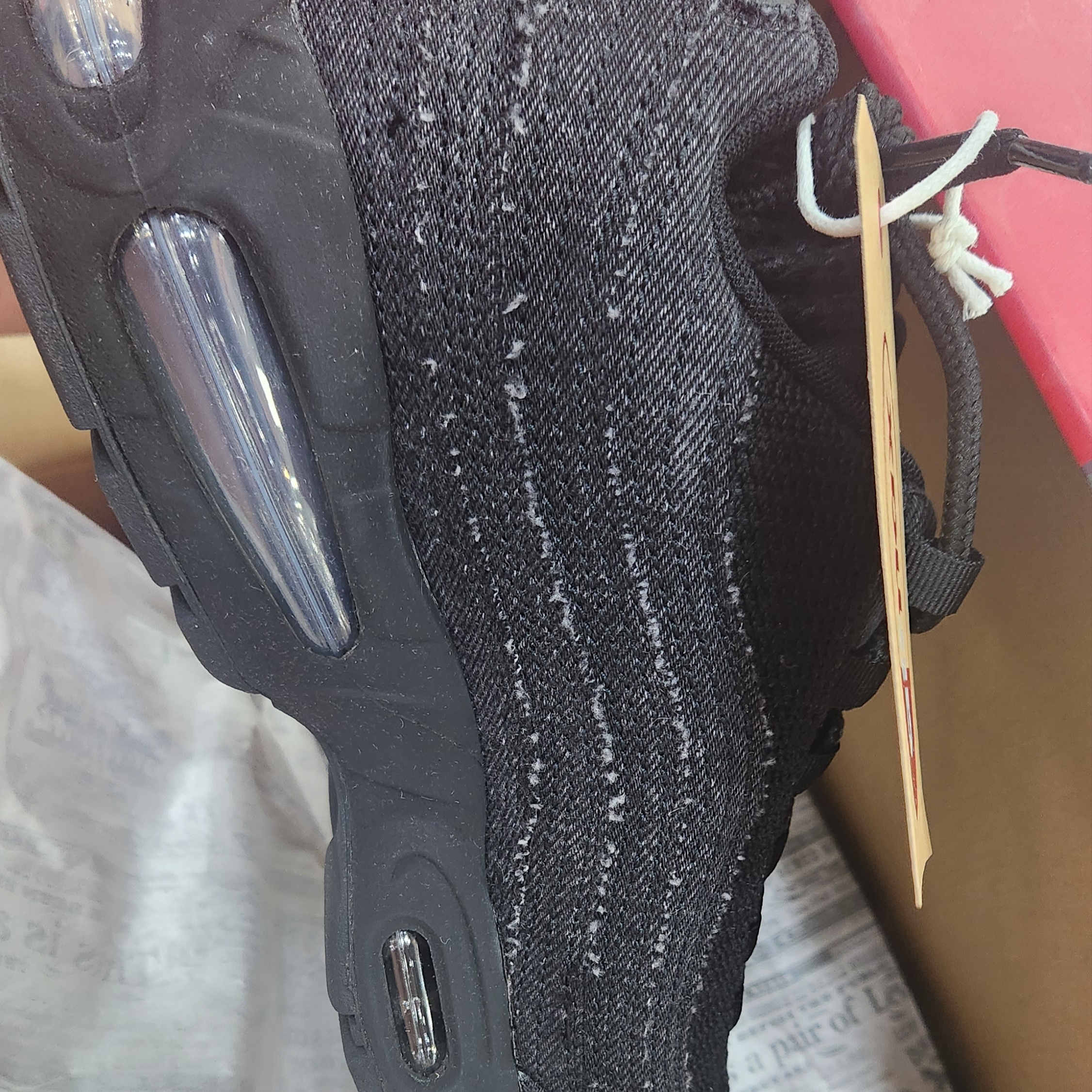 Nike x Levi's Air Max 95 Black 착용 스타일 - 3