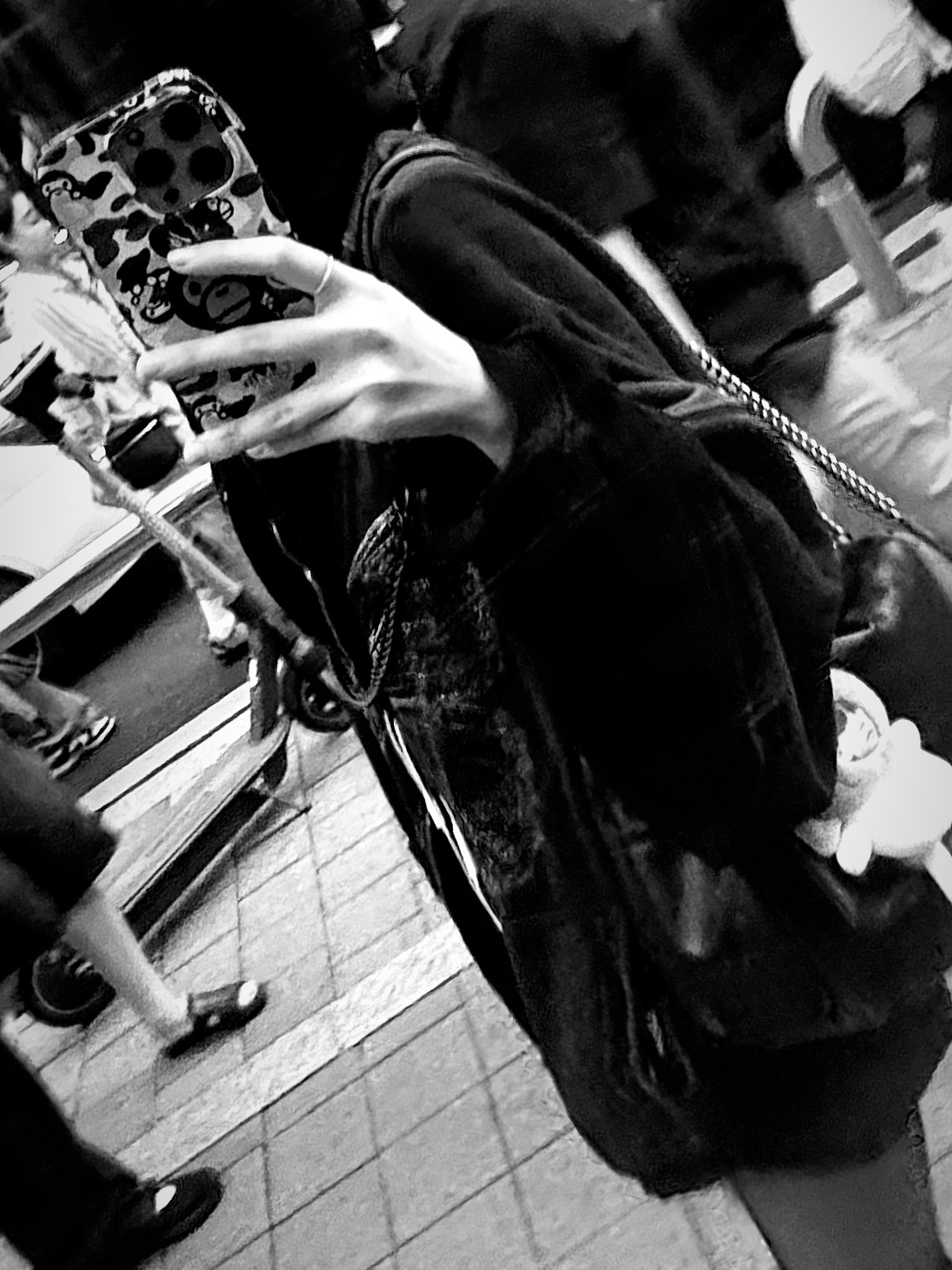 Zara Rock Style Flap Shoulder Bag Black, (W) Pandora Knotted Hearts Ring Sterling Silver 착용 스타일