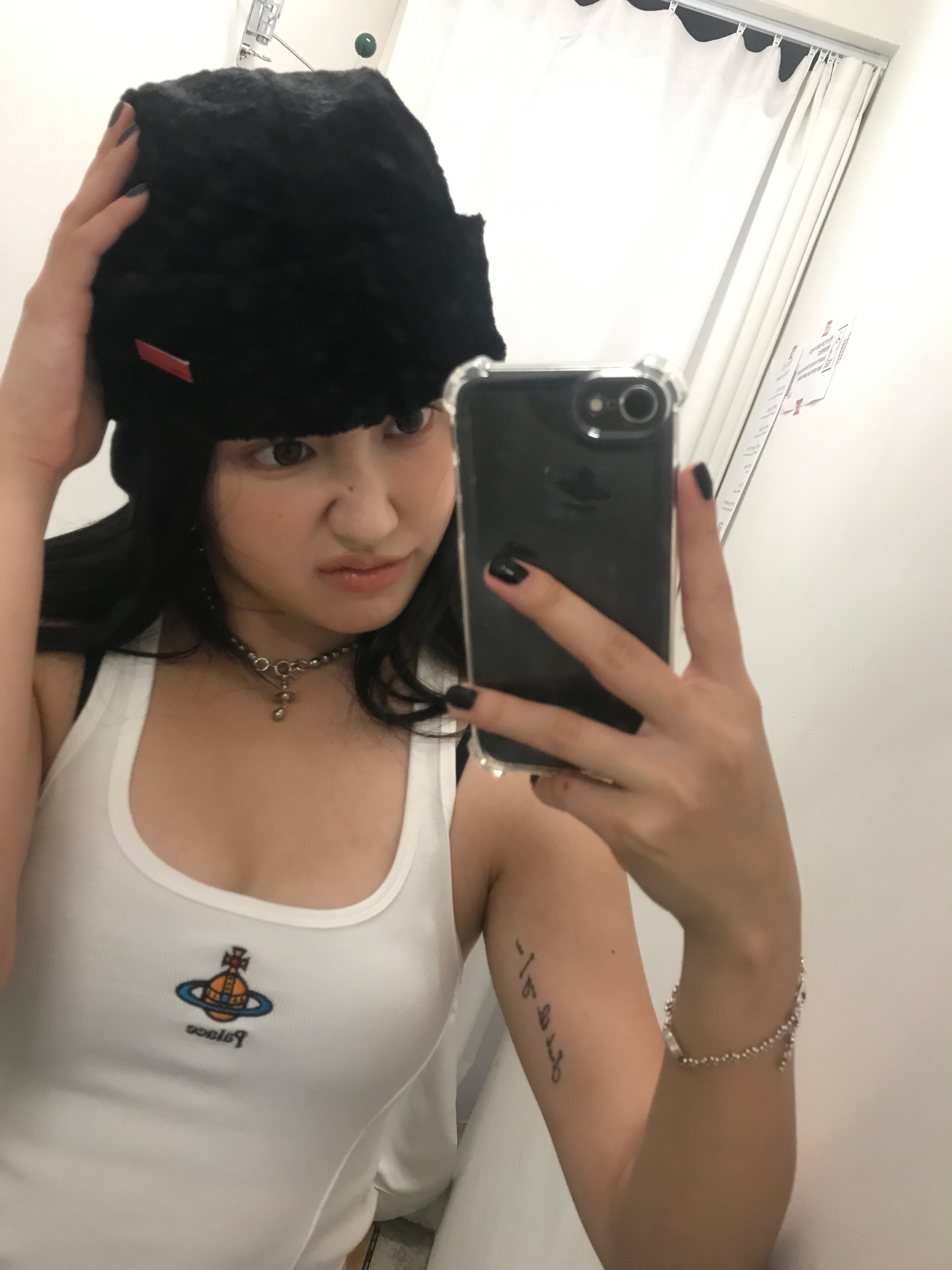 (W) Palace x Vivienne Westwood Corset Rib Vest White - 24FW, Needles H.D. Track Pants Poly Smooth Black White 착용 스타일 - 3