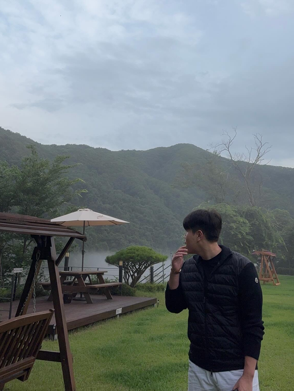 Moncler Padded Wool Cardigan Black - 24FW, Cartier Love Bracelet Yellow Gold 착용 스타일 - 2