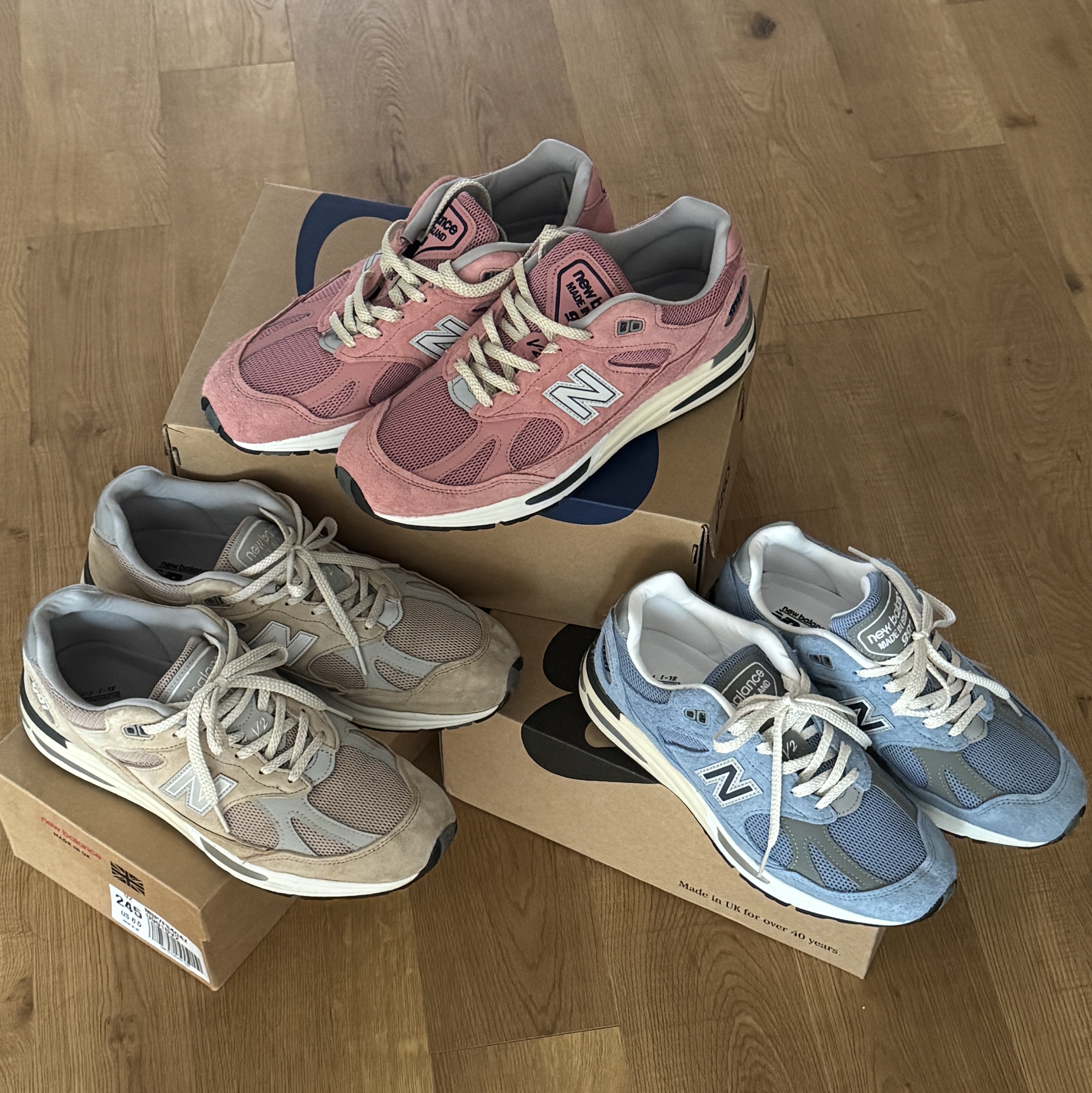 New Balance 991v2 Made in UK Celestial Blue Faded Denim, New Balance 991v2 Made in UK Brandied Apricot 착용 스타일 - 1