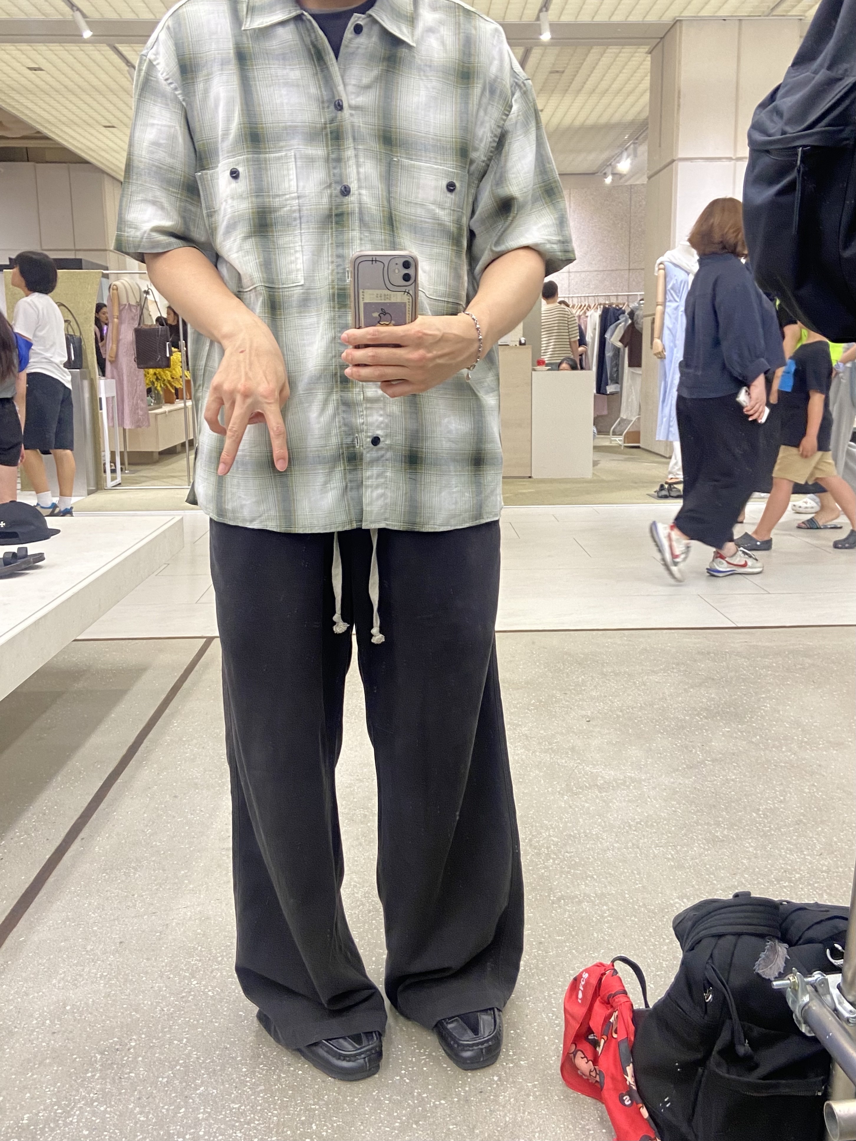 Polyteru Human Index Human Pajama Pants Deep Charcoal, [프리오더] Polyteru Wallabee Shoes Star Leather Black 착용 스타일