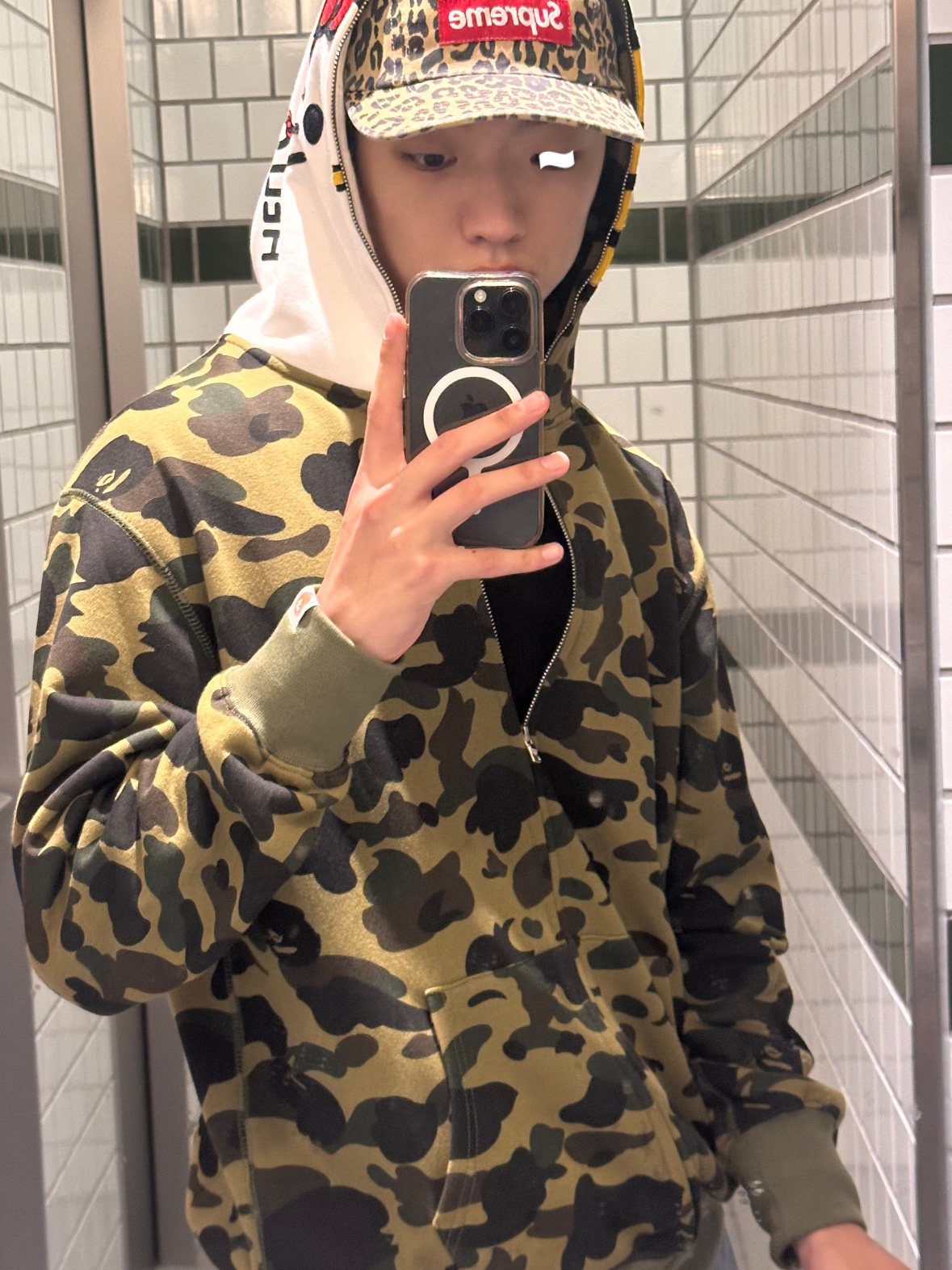 Supreme Washed Chino Twill Camp Cap Leopard - 23FW 착용 스타일 - 2
