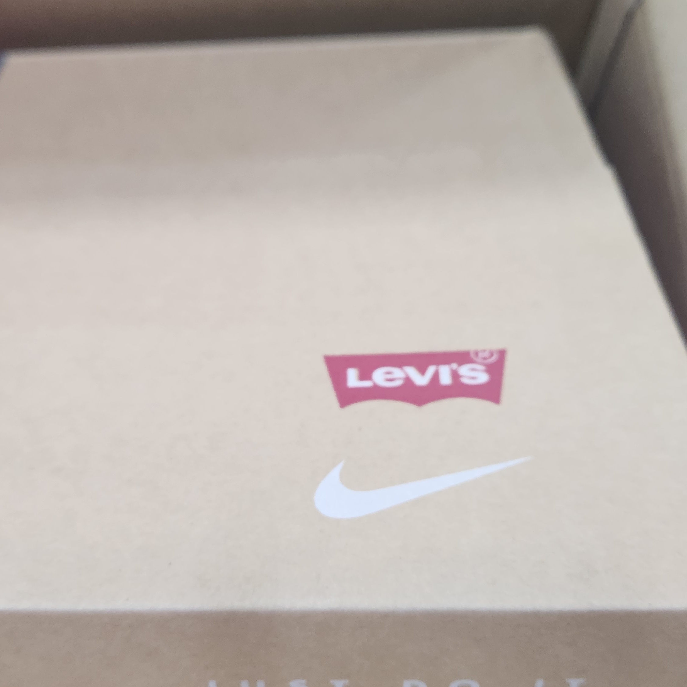Nike x Levi's Air Max 95 Black 착용 스타일 - 2