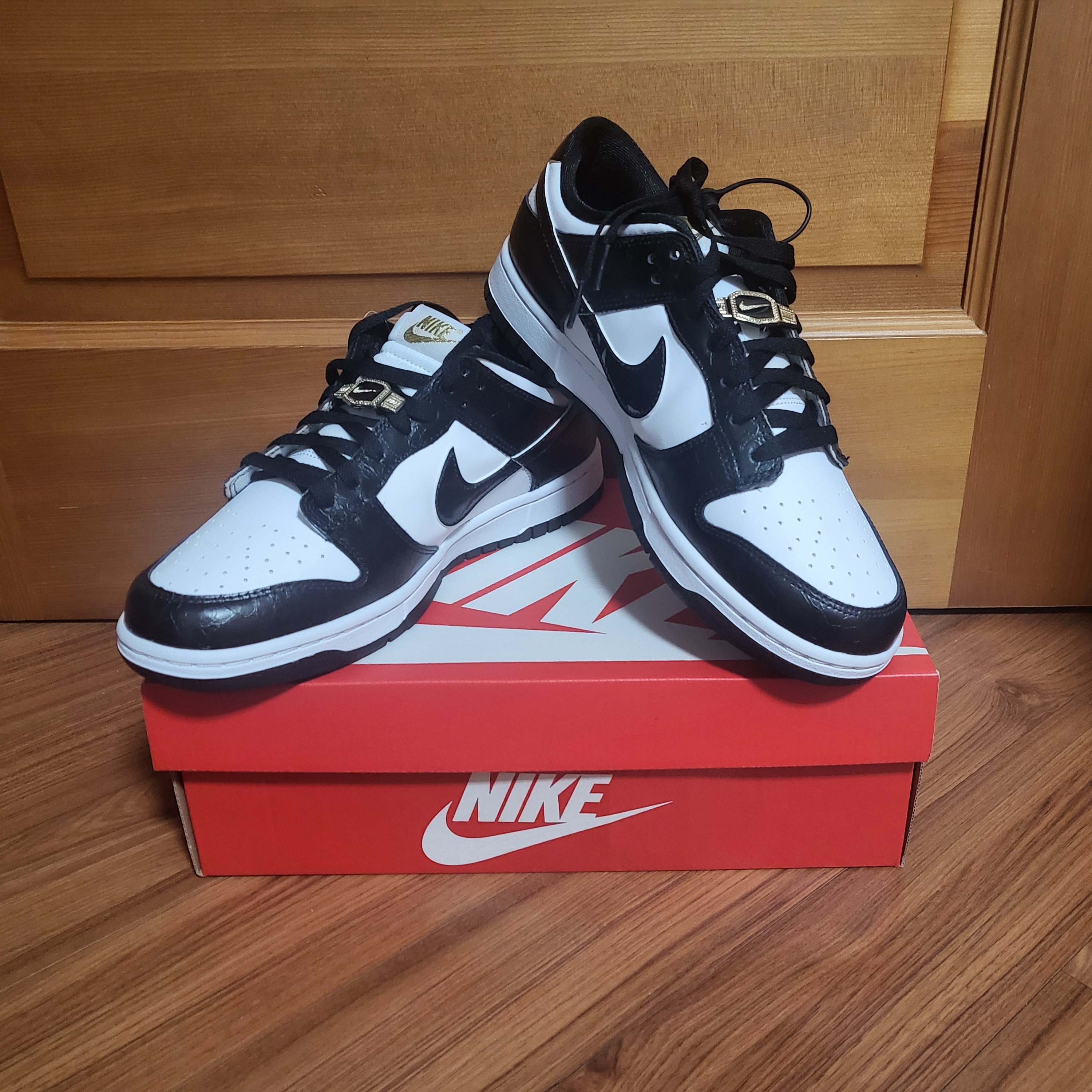 Nike Dunk Low Retro SE Black 착용 스타일