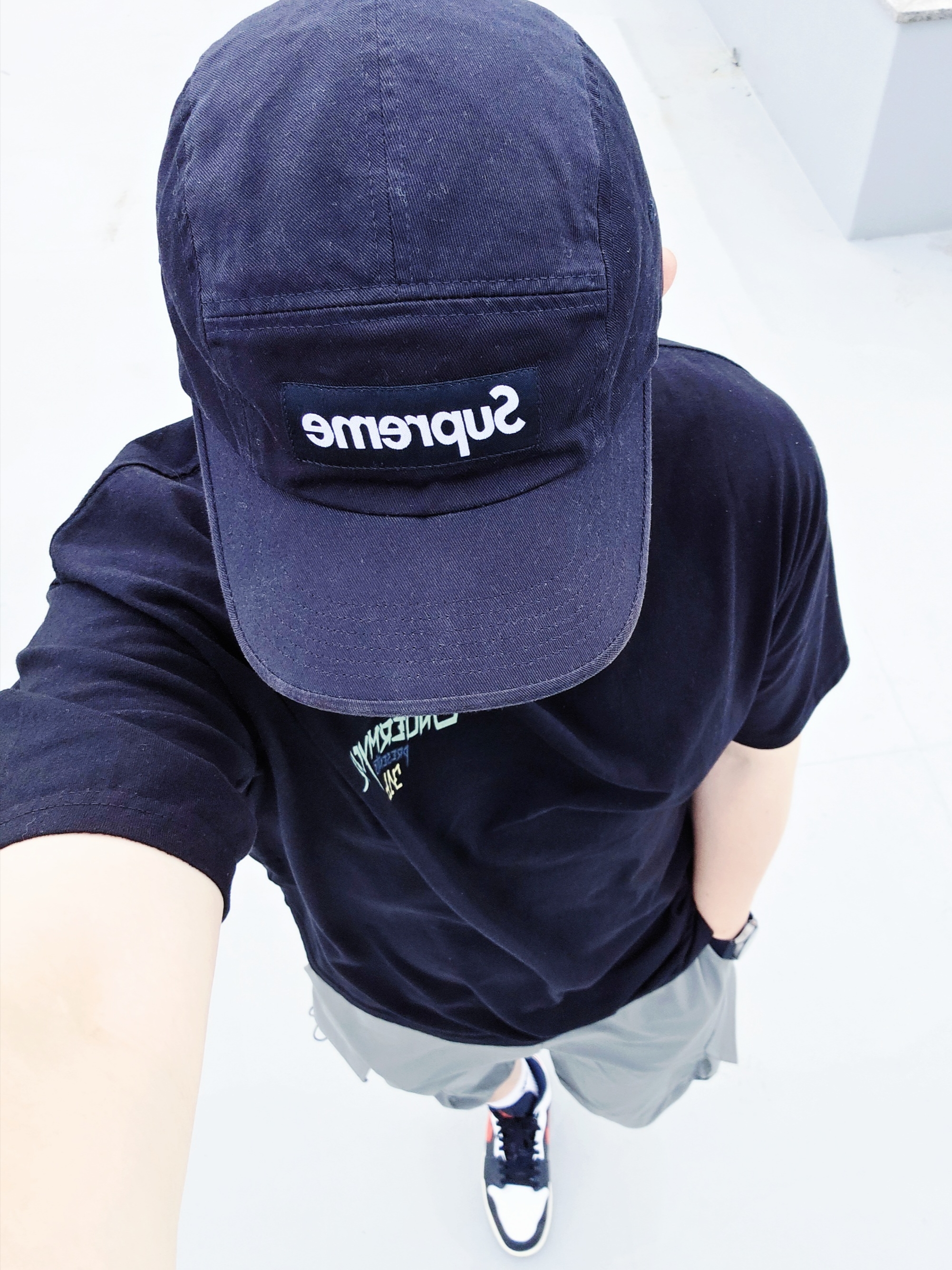 Supreme Washed Chino Twill Camp Cap Black, Jordan 1 Mid Black Chile Red 착용 스타일