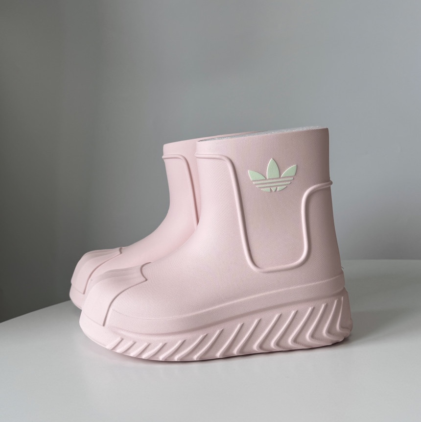 (W) Adidas Adifom Superstar Boot Sandy Pink, (W) Adidas Adifom Superstar Boot Black 착용 스타일 - 1