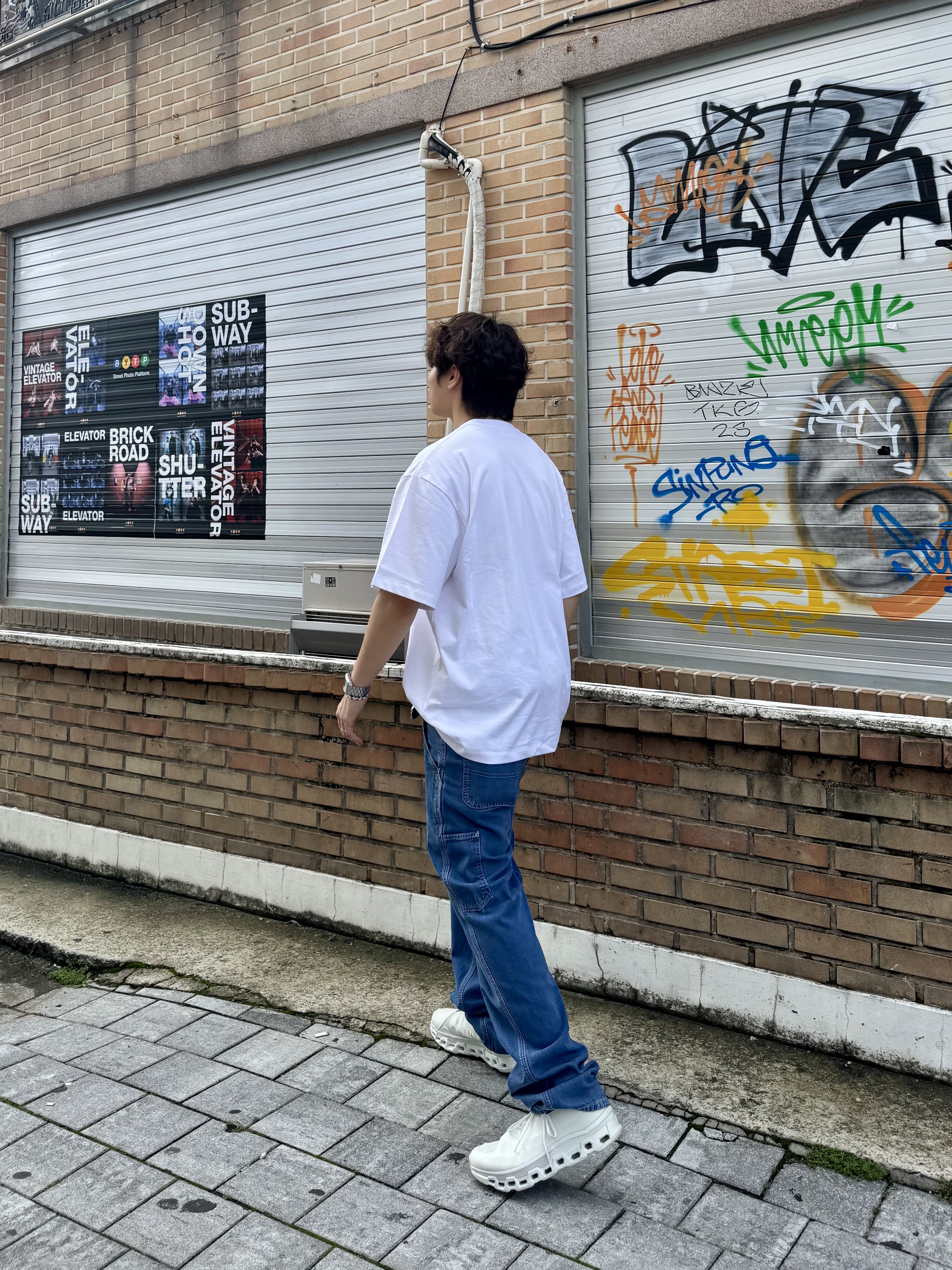 On Running x Post Archive Faction (Paf) Cloudmonster 2 Vapor Frost 착용 스타일 - 2