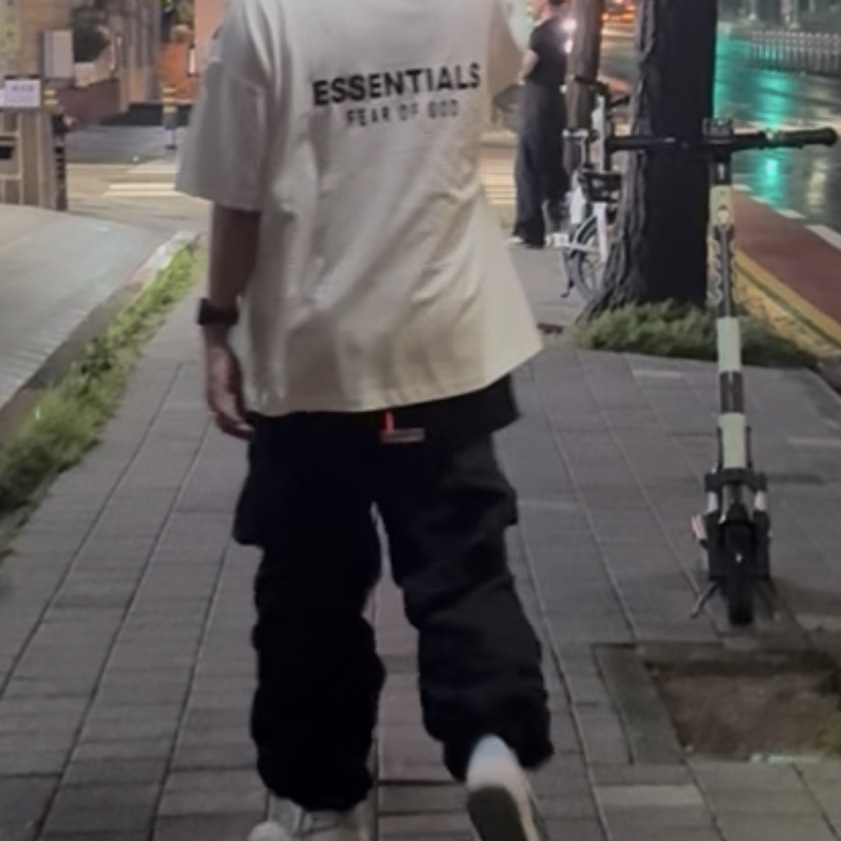 Essentials Classic Short Sleeve T-Shirt Bright White - 25SS 착용 스타일