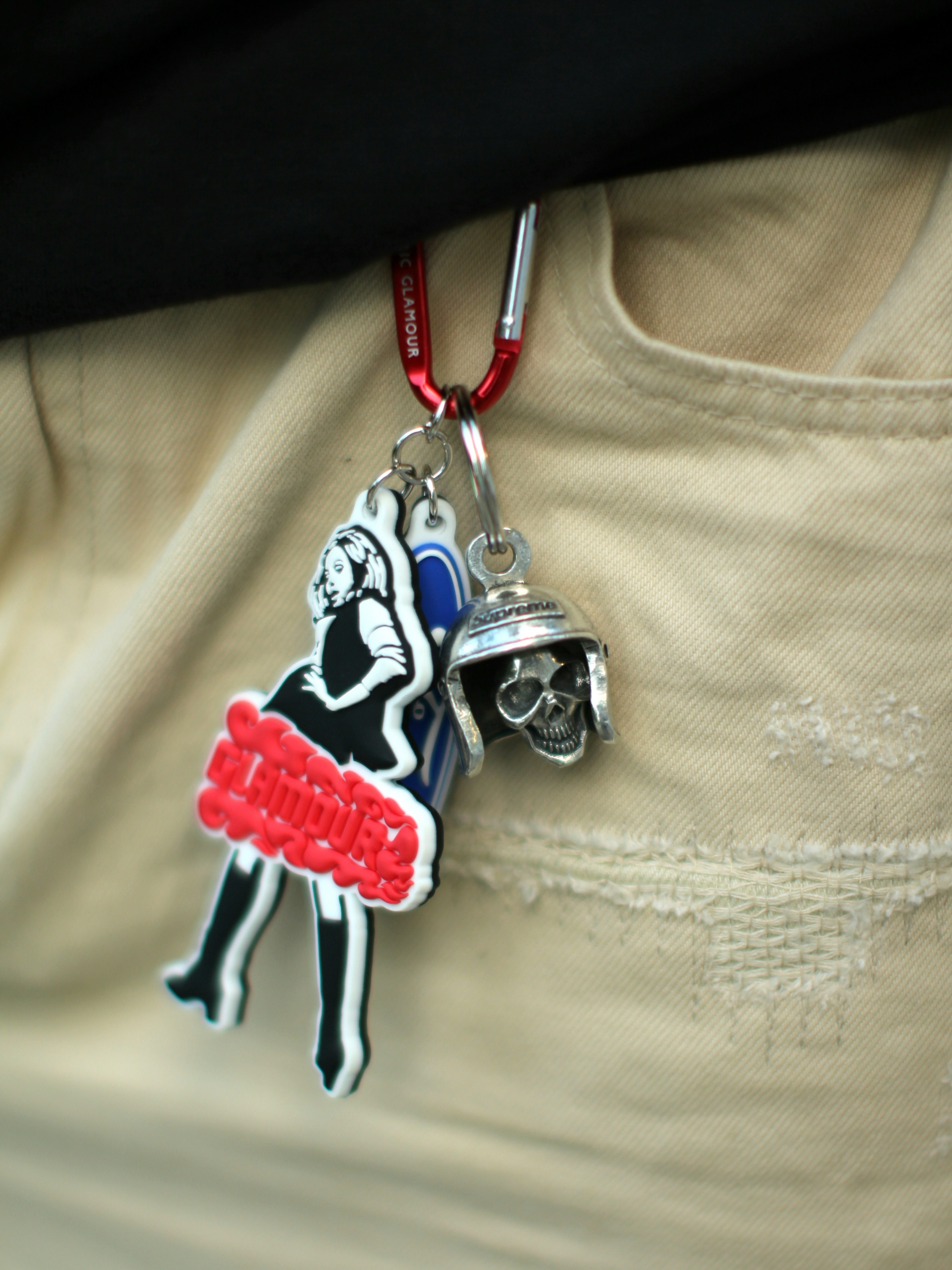 Supreme Skull Bell Keychain Silver - 25SS, Hysteric Glamour Vixen Girl Key Holder Multi 착용 스타일 - 3