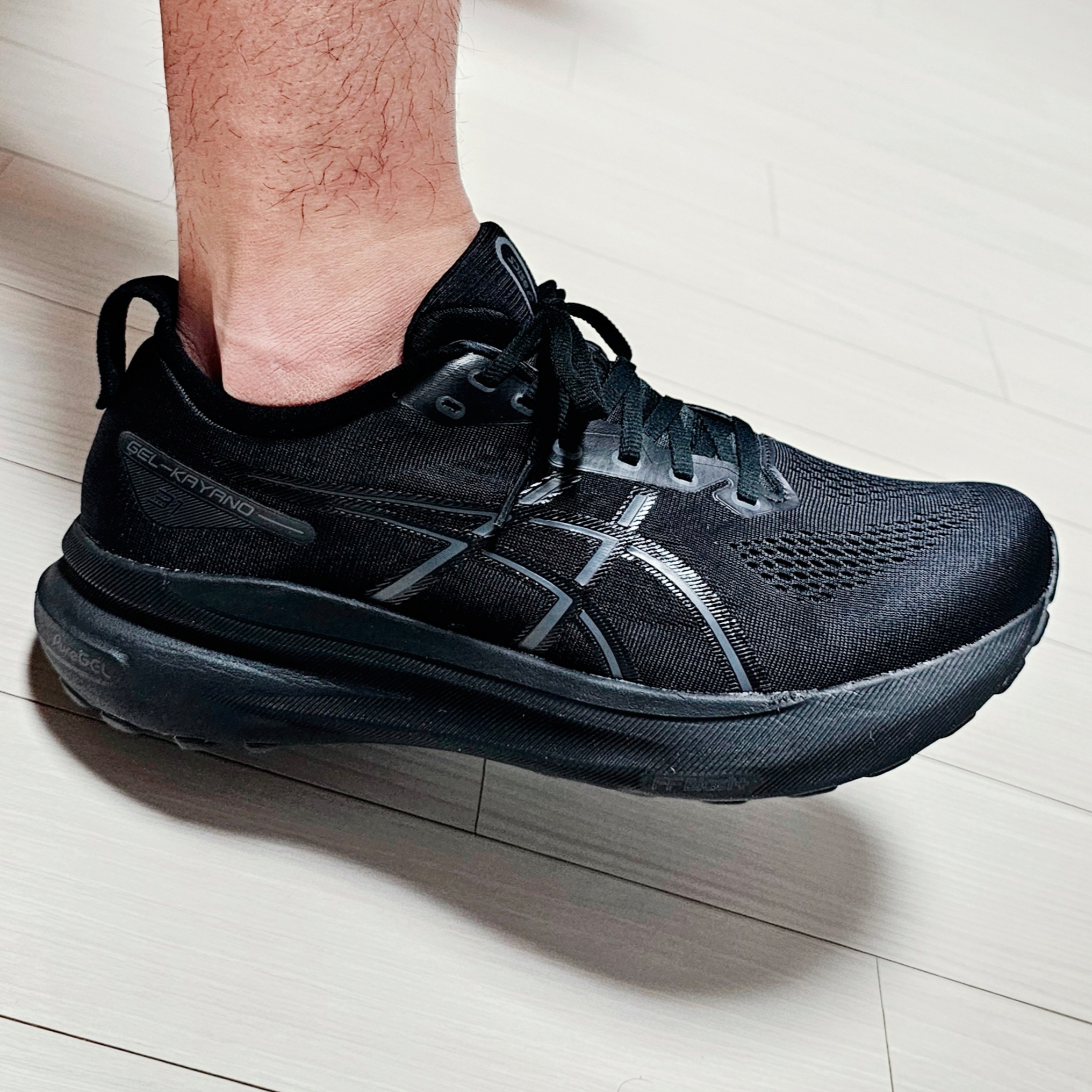 Asics Gel-Kayano 31 Black 착용 스타일