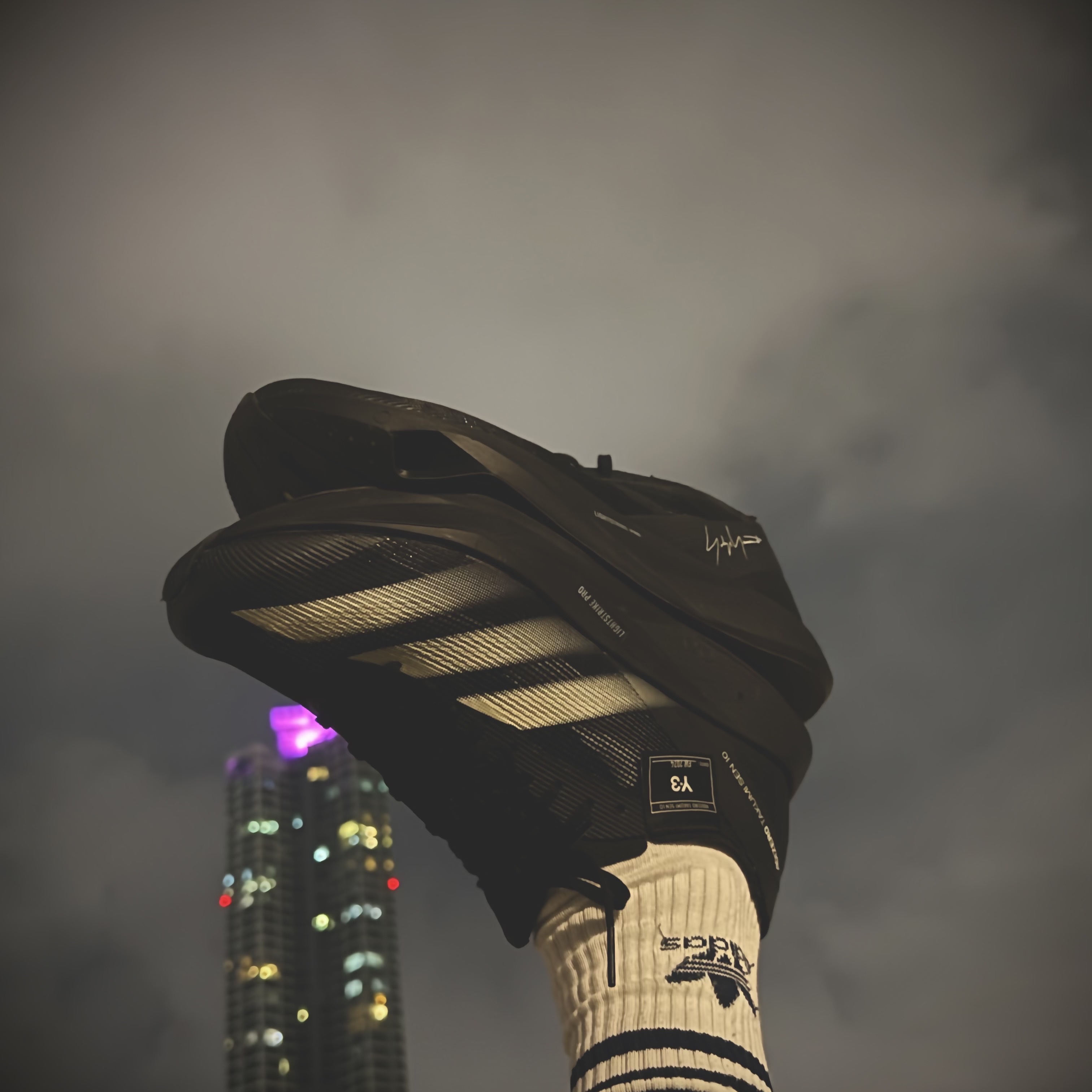 Y-3 Takumi Sen 10 Core Black Off White 착용 스타일