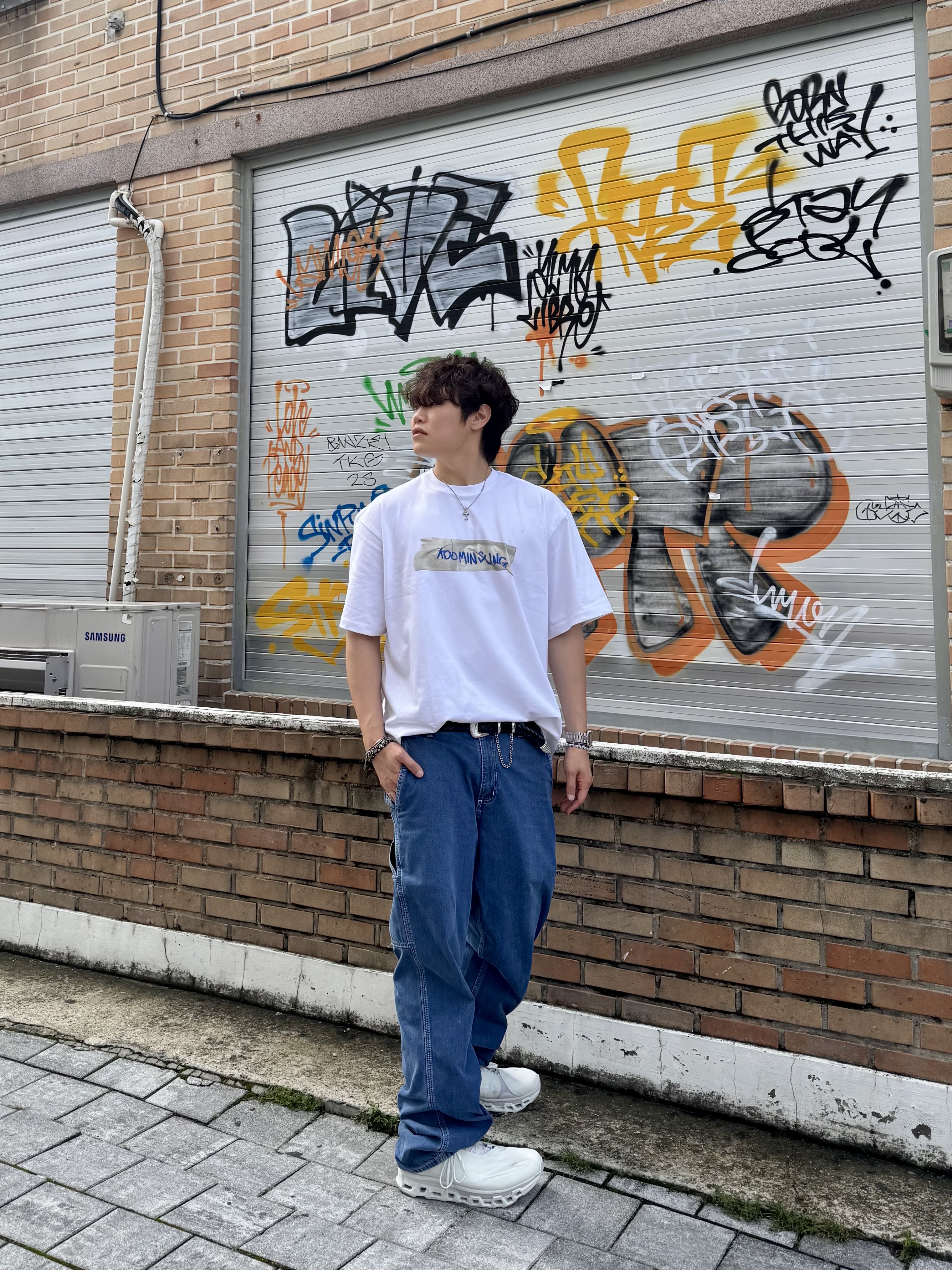 On Running x Post Archive Faction (Paf) Cloudmonster 2 Vapor Frost 착용 스타일 - 3