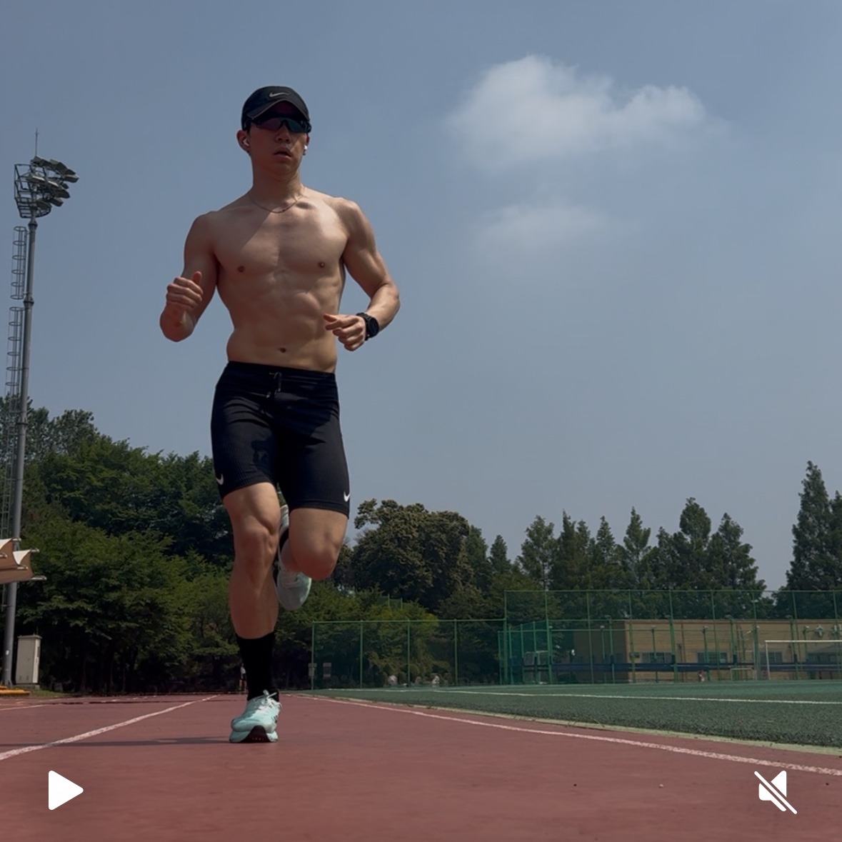 Nike Dri-Fit ADV Aeroswift Running Half Tights Black - Asia, Oakley RadaLock Path Polished Black Frame Prizm Black Lenses Low Bridge Fit 착용 스타일