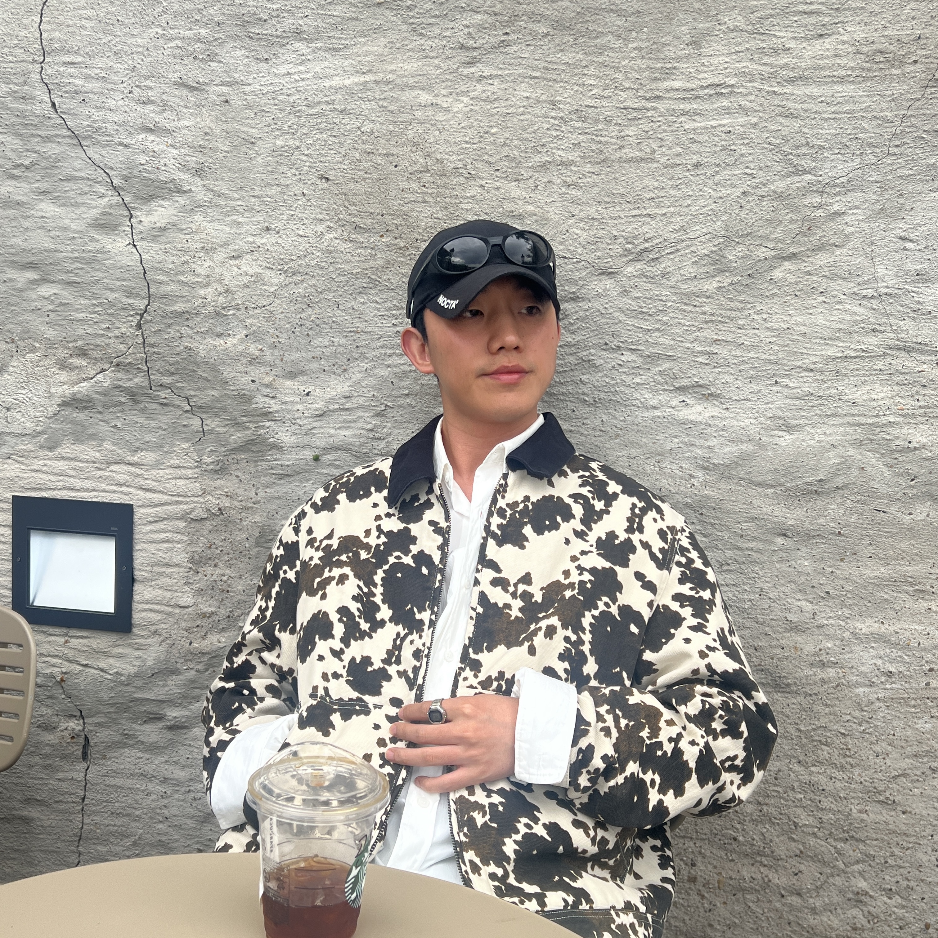 Casio 50th Anniversary Ring Watch CRW-001-1, Ader Error x Zara Leather Shoulder Bag with Knot Black 착용 스타일 - 2