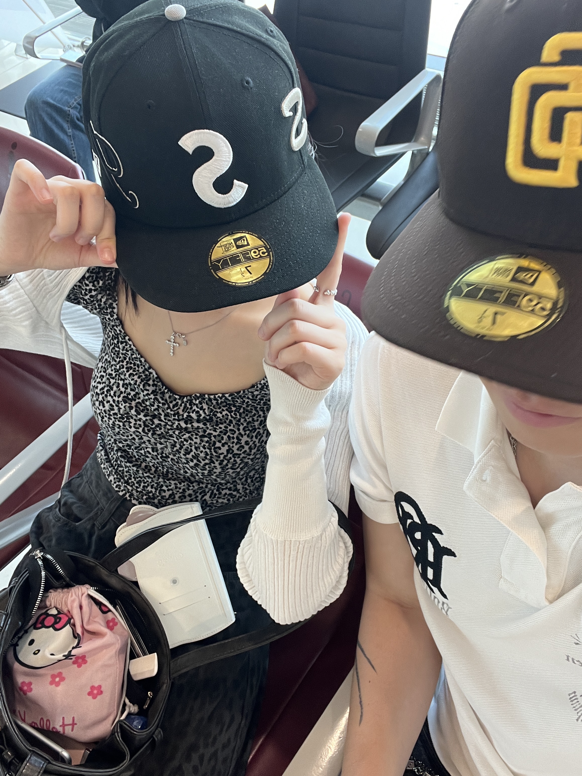 Supreme Multi S Logo New Era Black - 25SS, Casio LTP-V007L-7B2 착용 스타일 - 4
