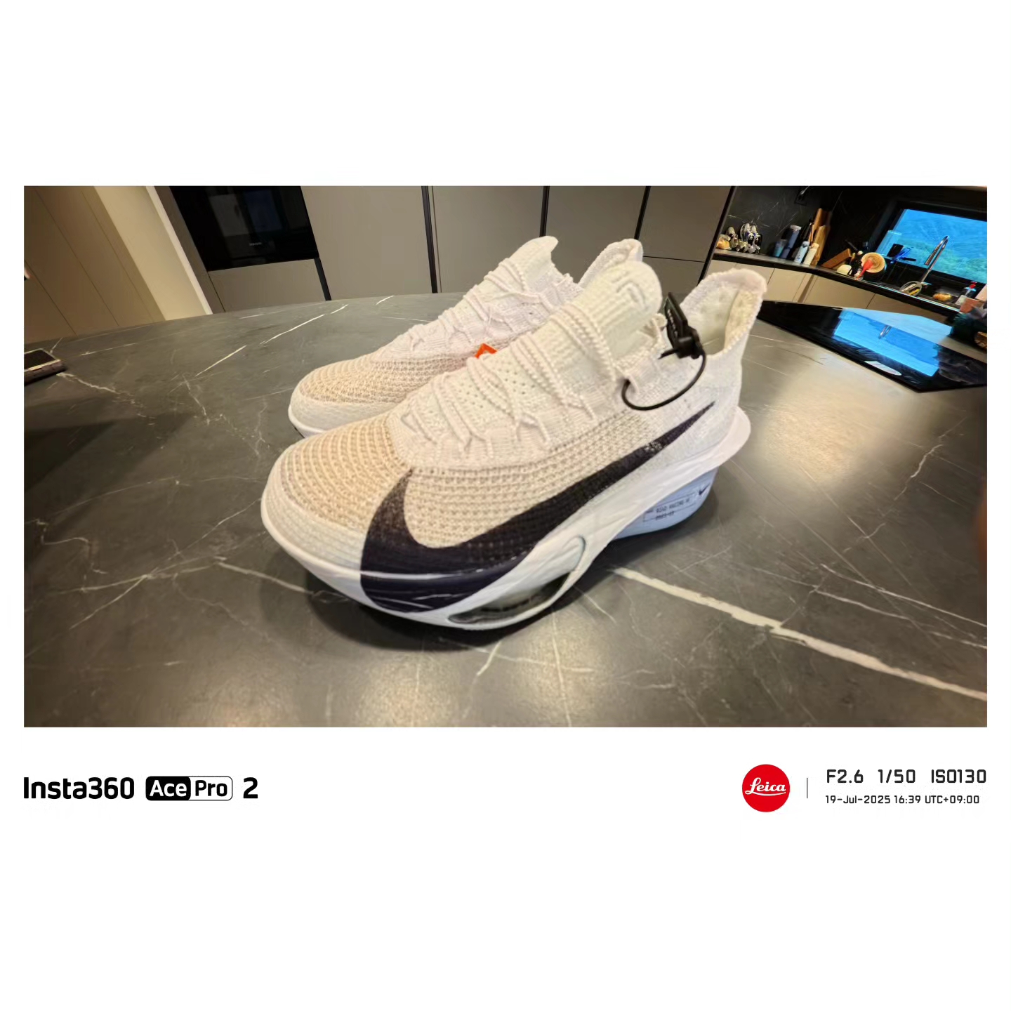 Nike Air Zoom Alphafly Next% 3 White Pure Platinum 착용 스타일