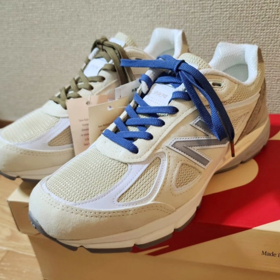New Balance 990v4 Made in USA Cream White 착용 스타일