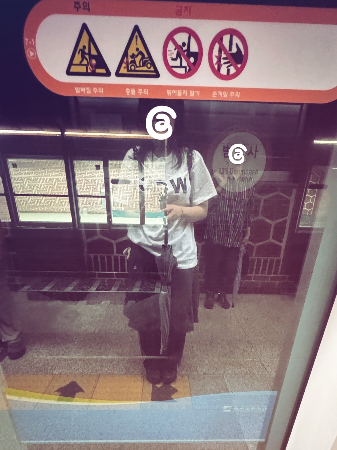 COYSEIO Flower Pintuck Skirt Charcoal, (W) Crocs Classic Platform Clog Black 착용 스타일 - 1