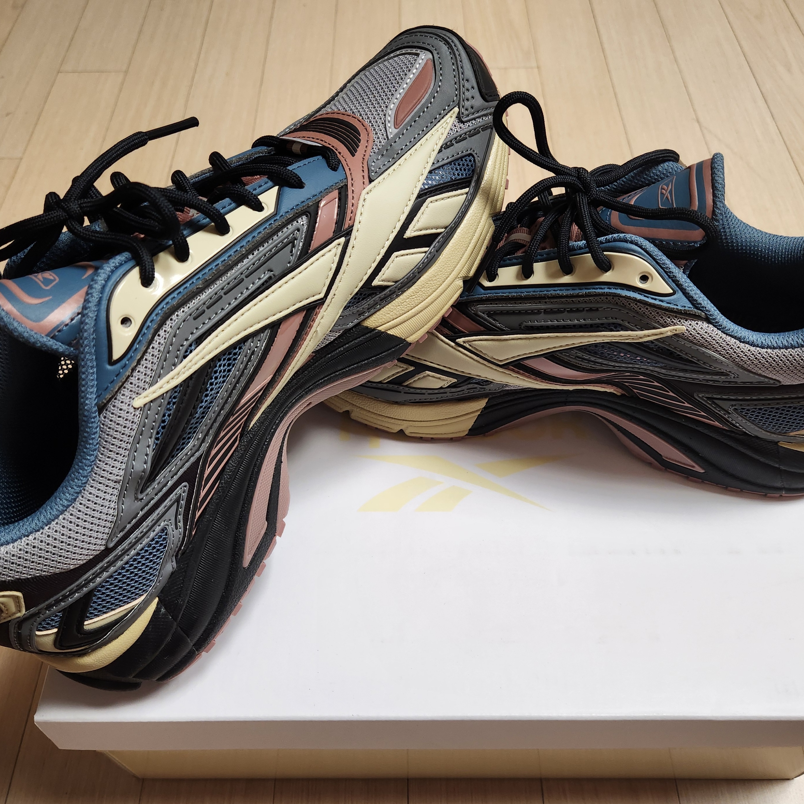 Reebok Premier Road Ultra Soft Pink 착용 스타일 - 5