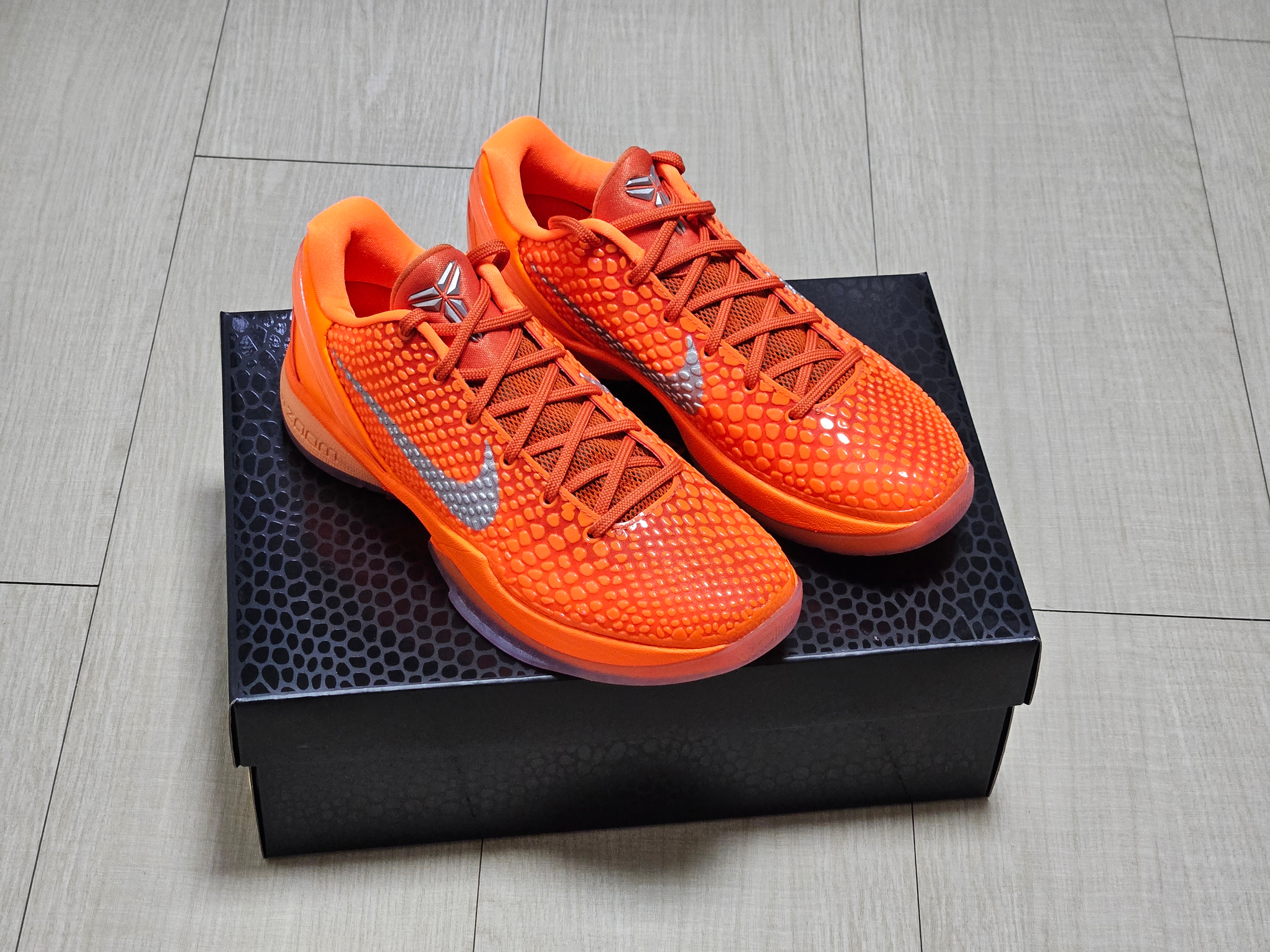 Nike Kobe 6 Protro Total Orange, Nike Kobe 6 Protro Sail 착용 스타일 - 1