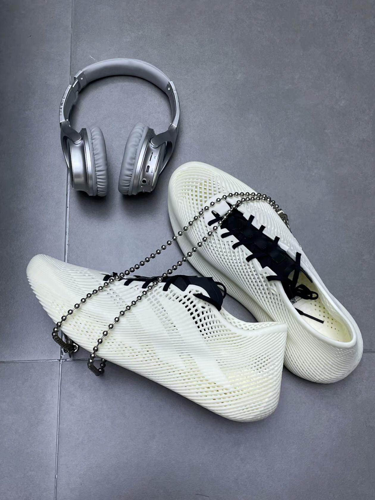 Mizuno Racer Trail SE Silver Grey, Adidas Climacool Off White 착용 스타일 - 2