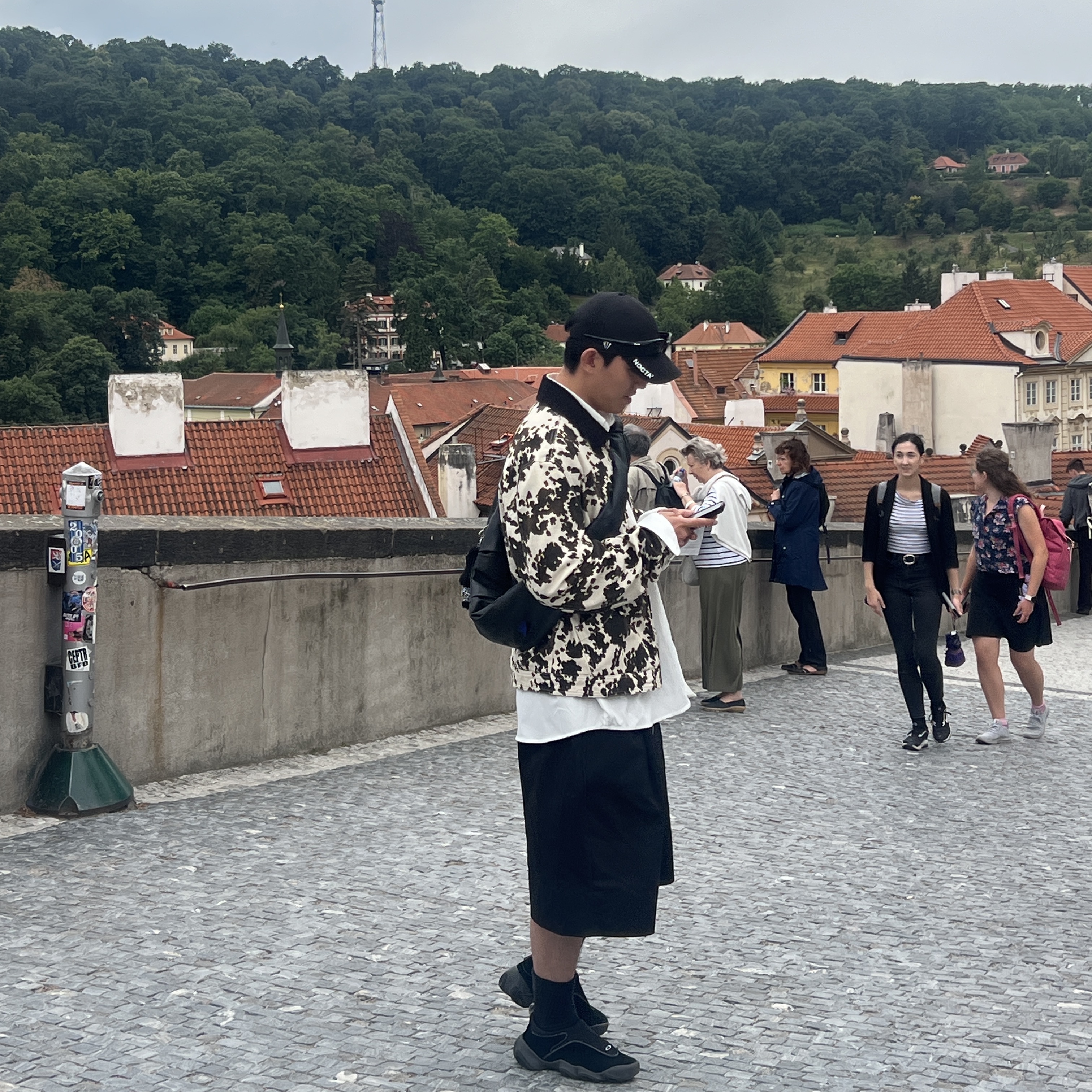 Casio 50th Anniversary Ring Watch CRW-001-1, Ader Error x Zara Leather Shoulder Bag with Knot Black 착용 스타일 - 4