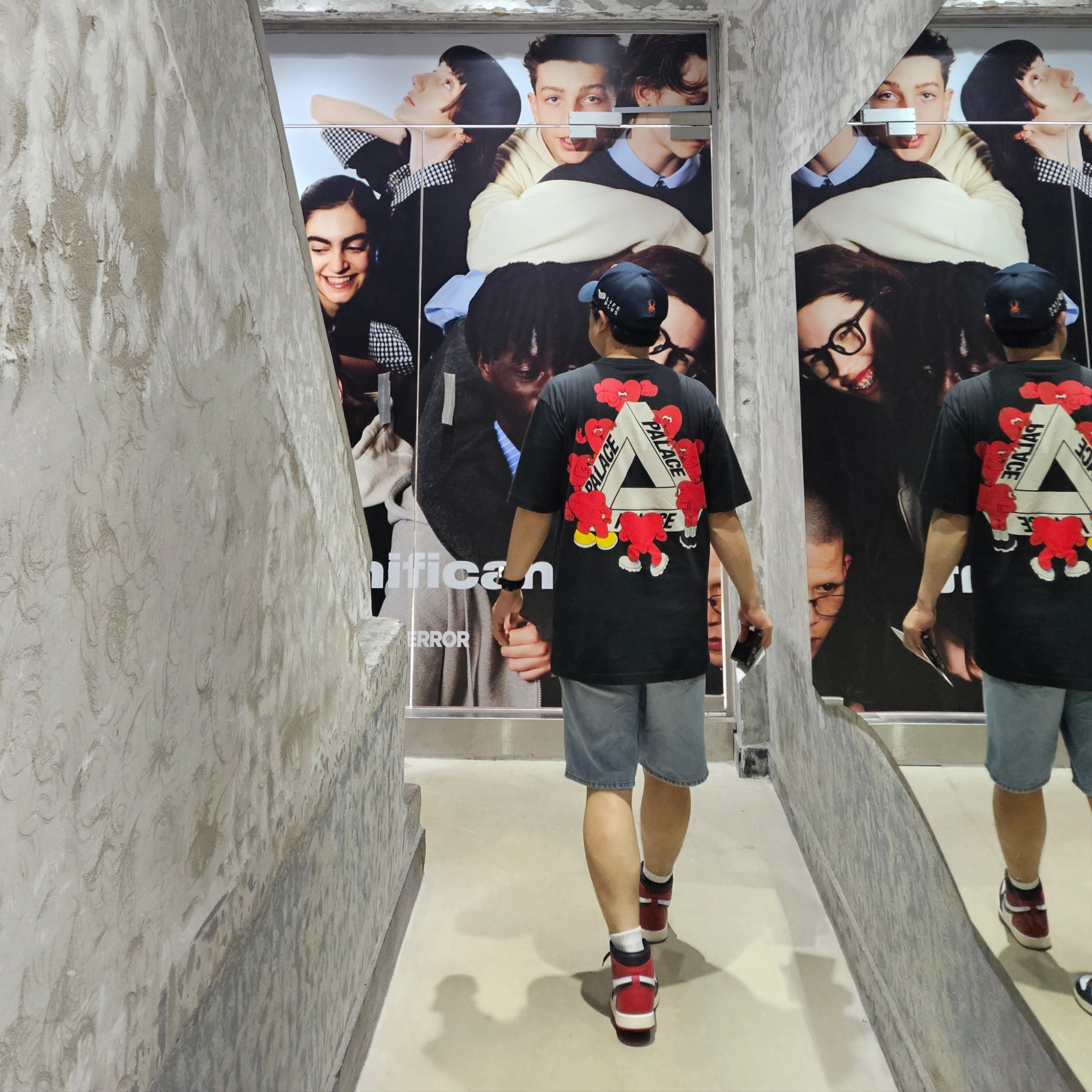 Palace Tri-Hearts T-Shirt Black - 24SS, Jordan 1 Retro High OG Black Toe 착용 스타일 - 1
