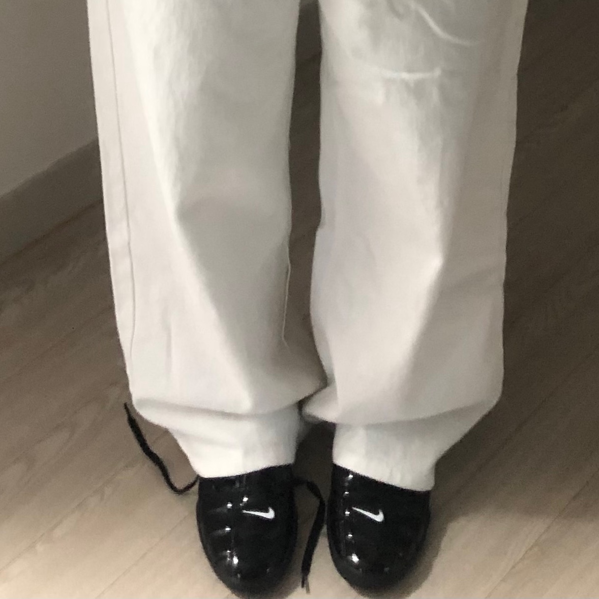 Nike Total 90 III SP Black and White 착용 스타일 - 4