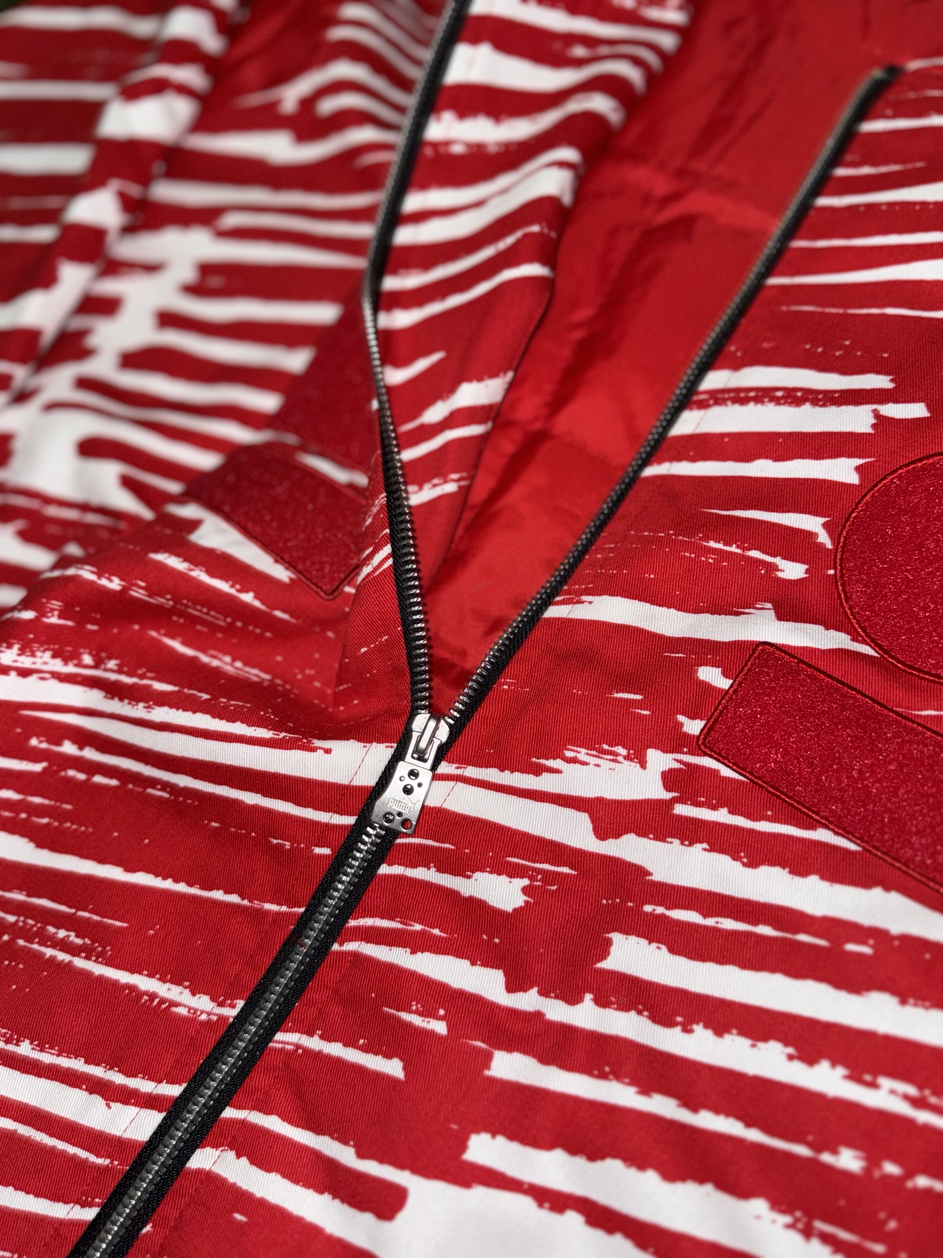 Puma x Ferrari x Joshua Vides Race Jacket Red White 착용 스타일 - 4