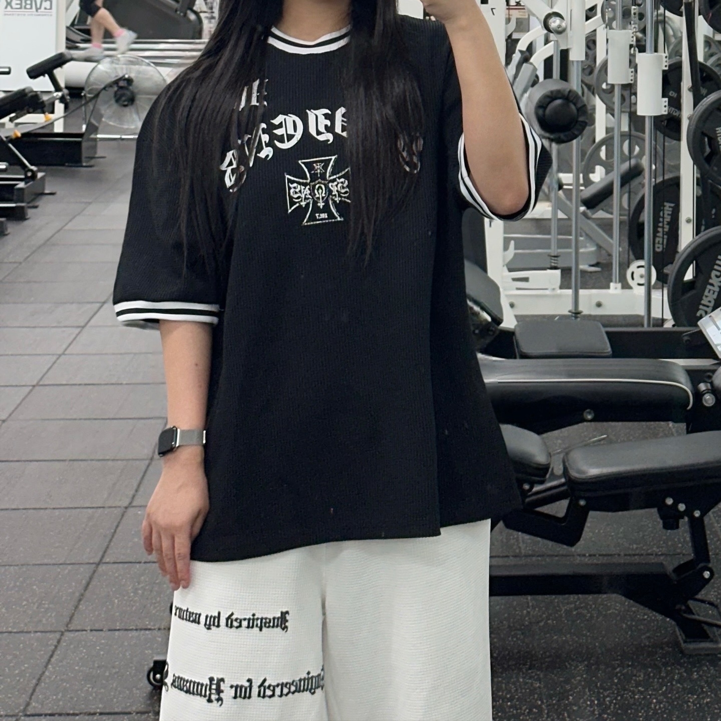 Sapiens Ninety Ringer Over Fit Short Sleeves Black, [KREAM 단독] Sapiens Engineered Waffle Over Fit Shorts White 착용 스타일 - 2