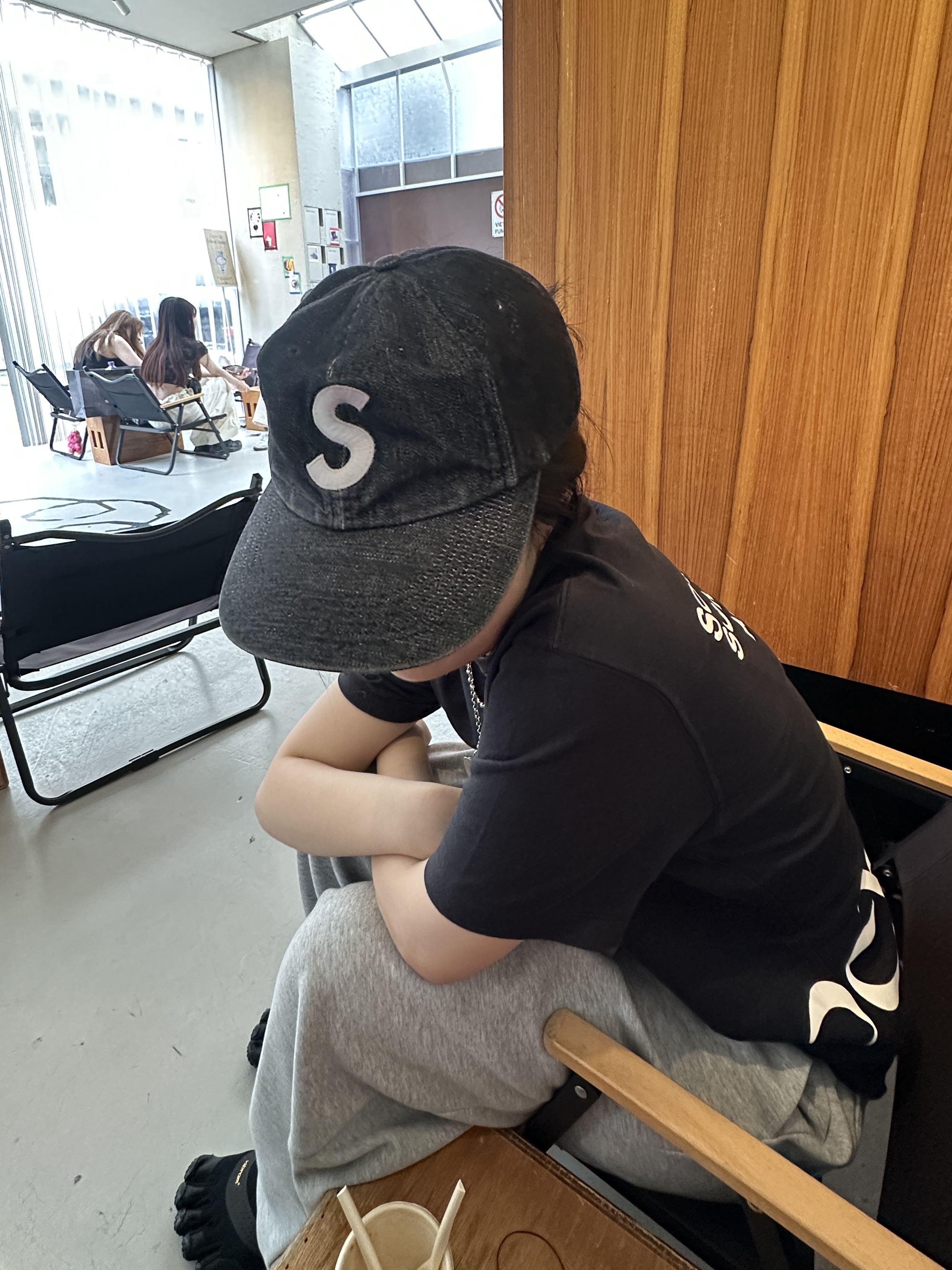 Vibram Fivefingers KSO Black Black, Supreme Cordura Denim S Logo 6-Panel Black - 25SS 착용 스타일 - 1