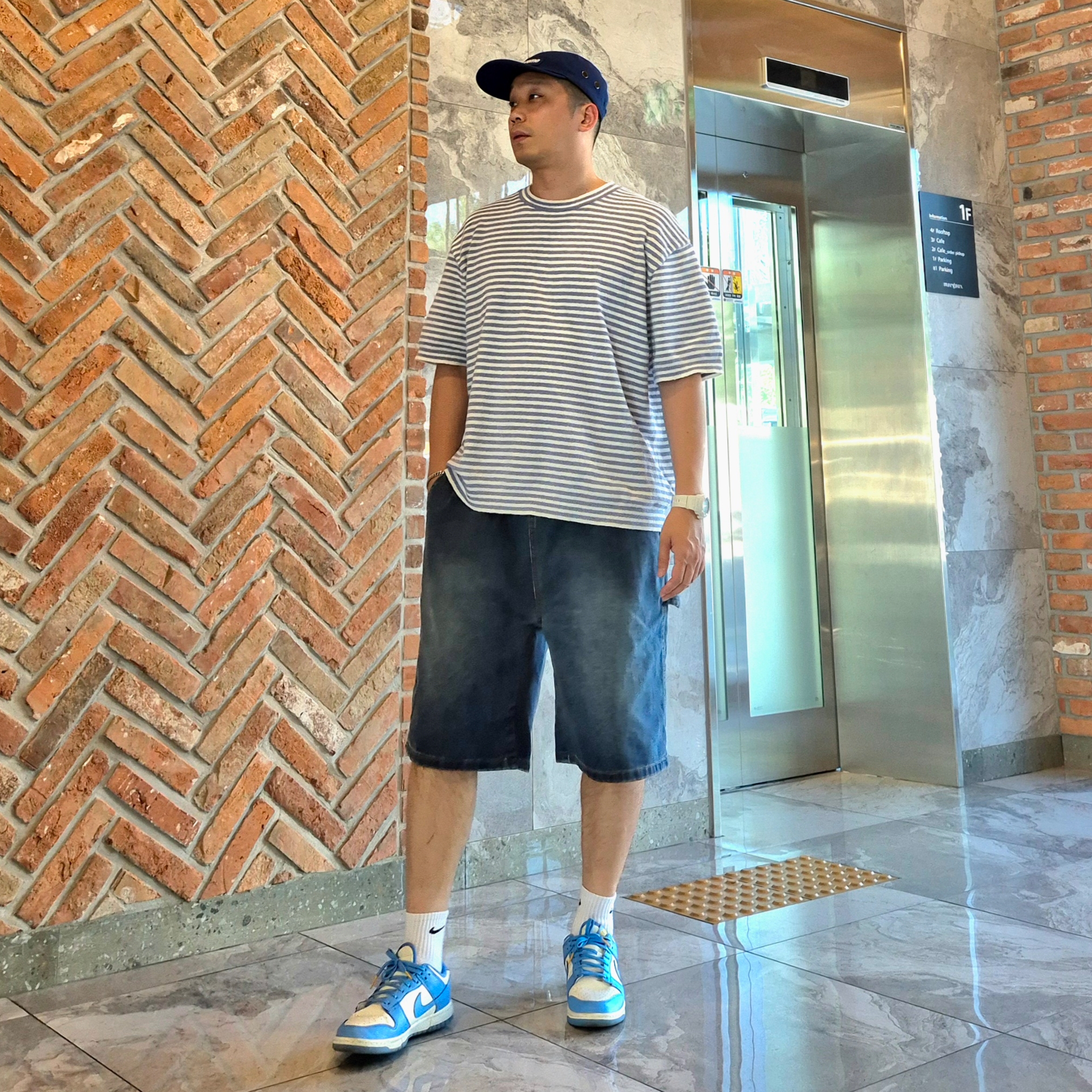 (W) Nike Dunk Low Coast, Casio G-Shock GMA-S2100-7A White 착용 스타일 - 1