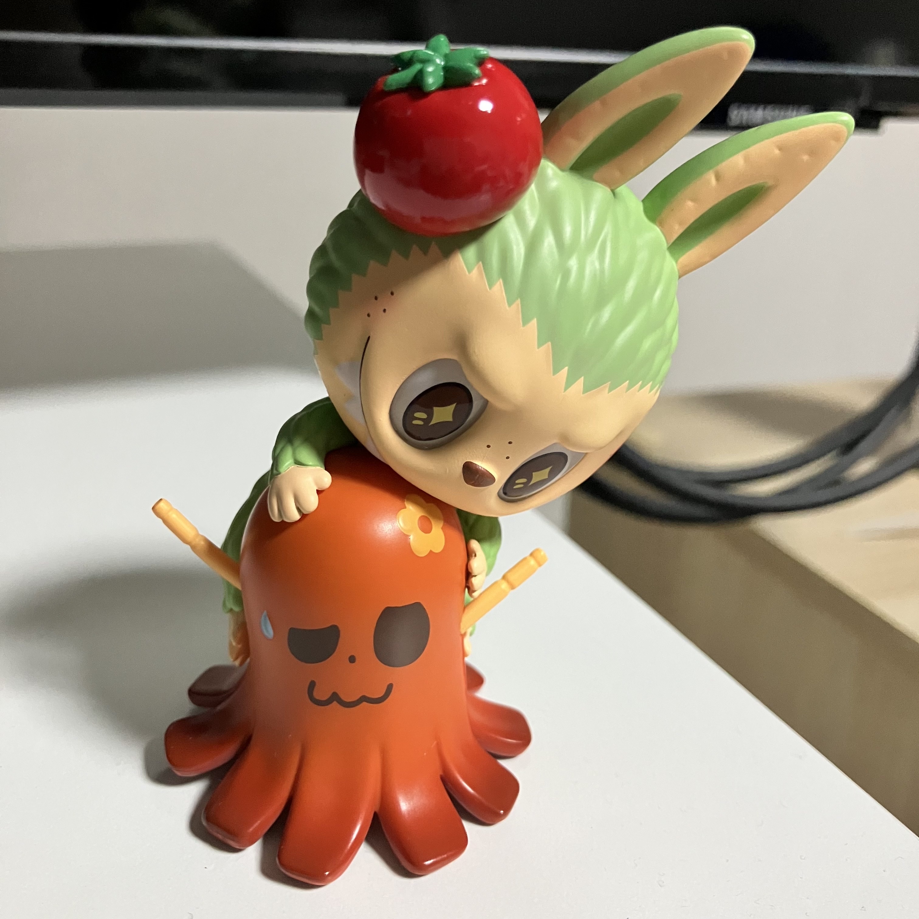 Pop Mart Labubu The Monsters Wacky Mart Series Figures Grilled Sausage (Opened Case) 착용 스타일