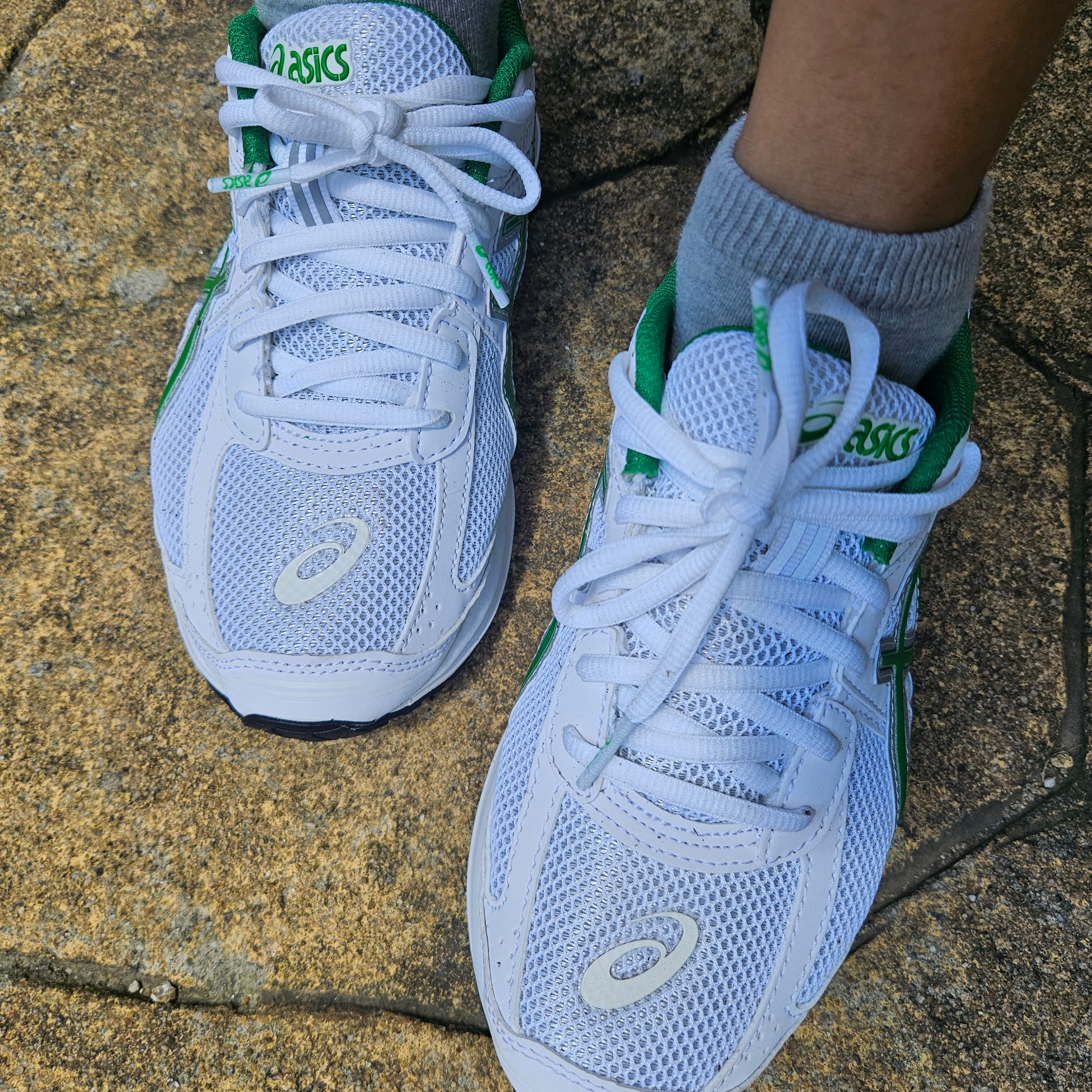 Asics Jog 100 S White Green - 2E Wide 착용 스타일 - 2