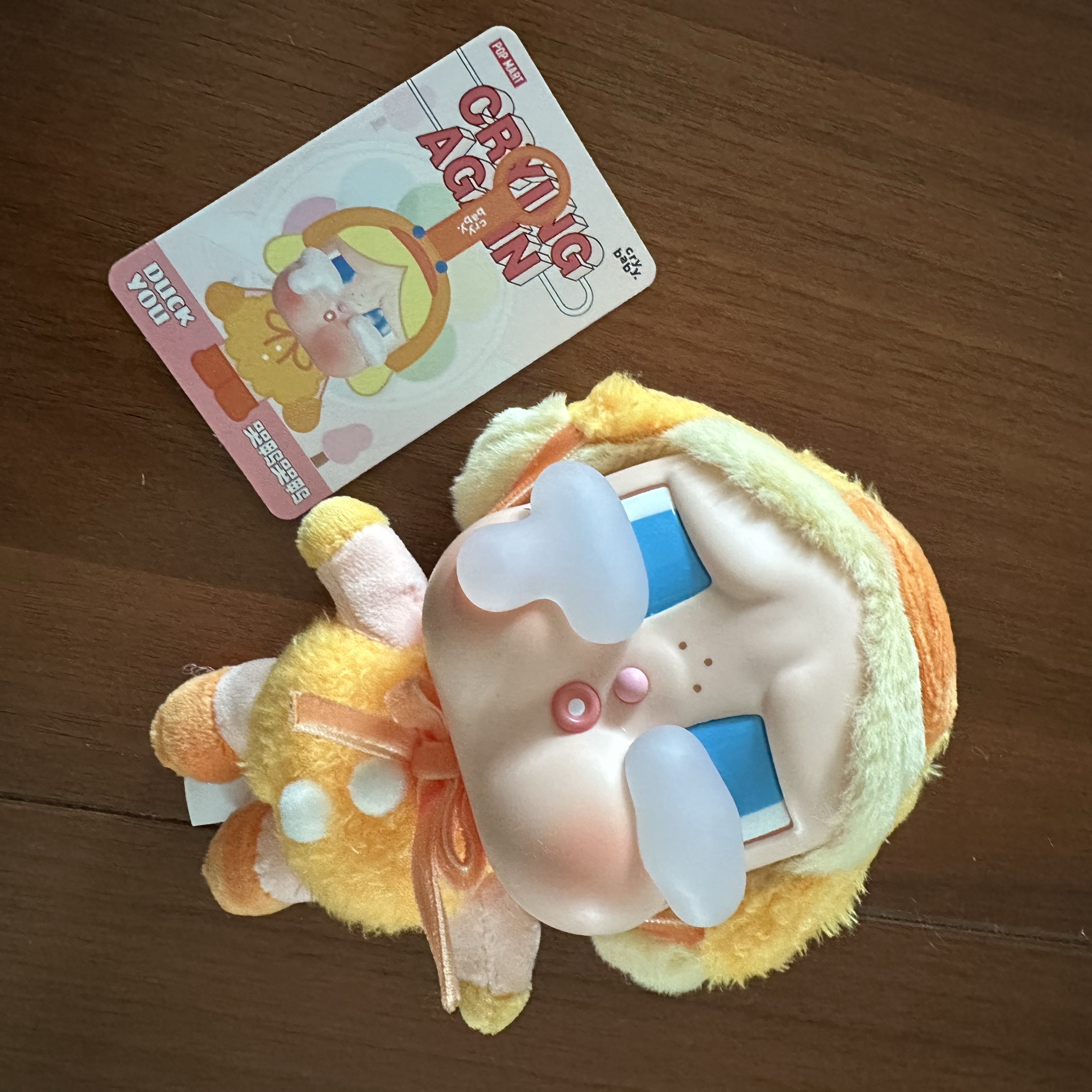 Pop Mart Crybaby Crying Again Series Plush Keyring Sealed Case (1 Blind Box) 착용 스타일 - 2