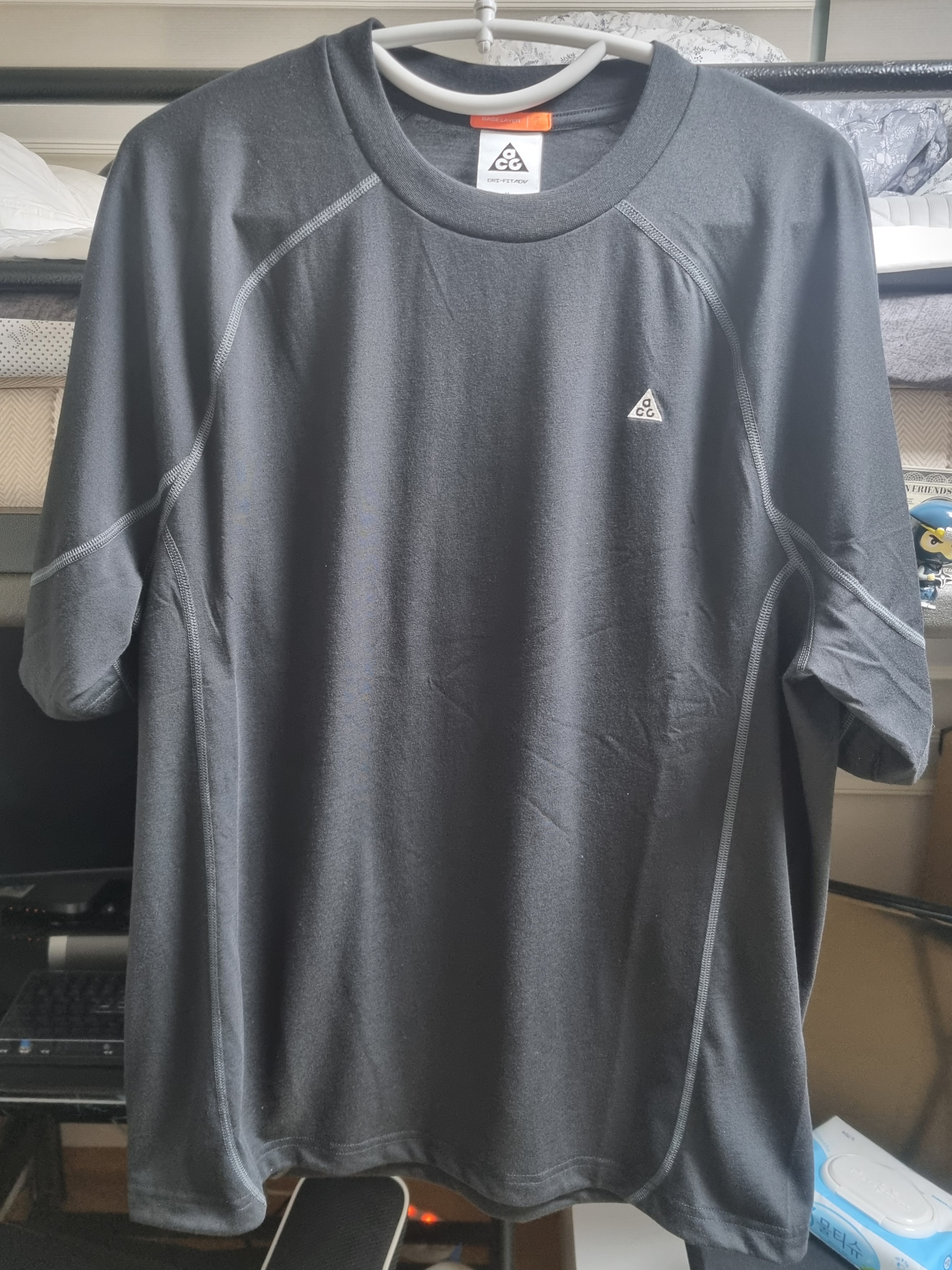 Nike ACG Goat Rocks Dri-Fit ADV UV T-Shirt Black Anthracite 착용 스타일