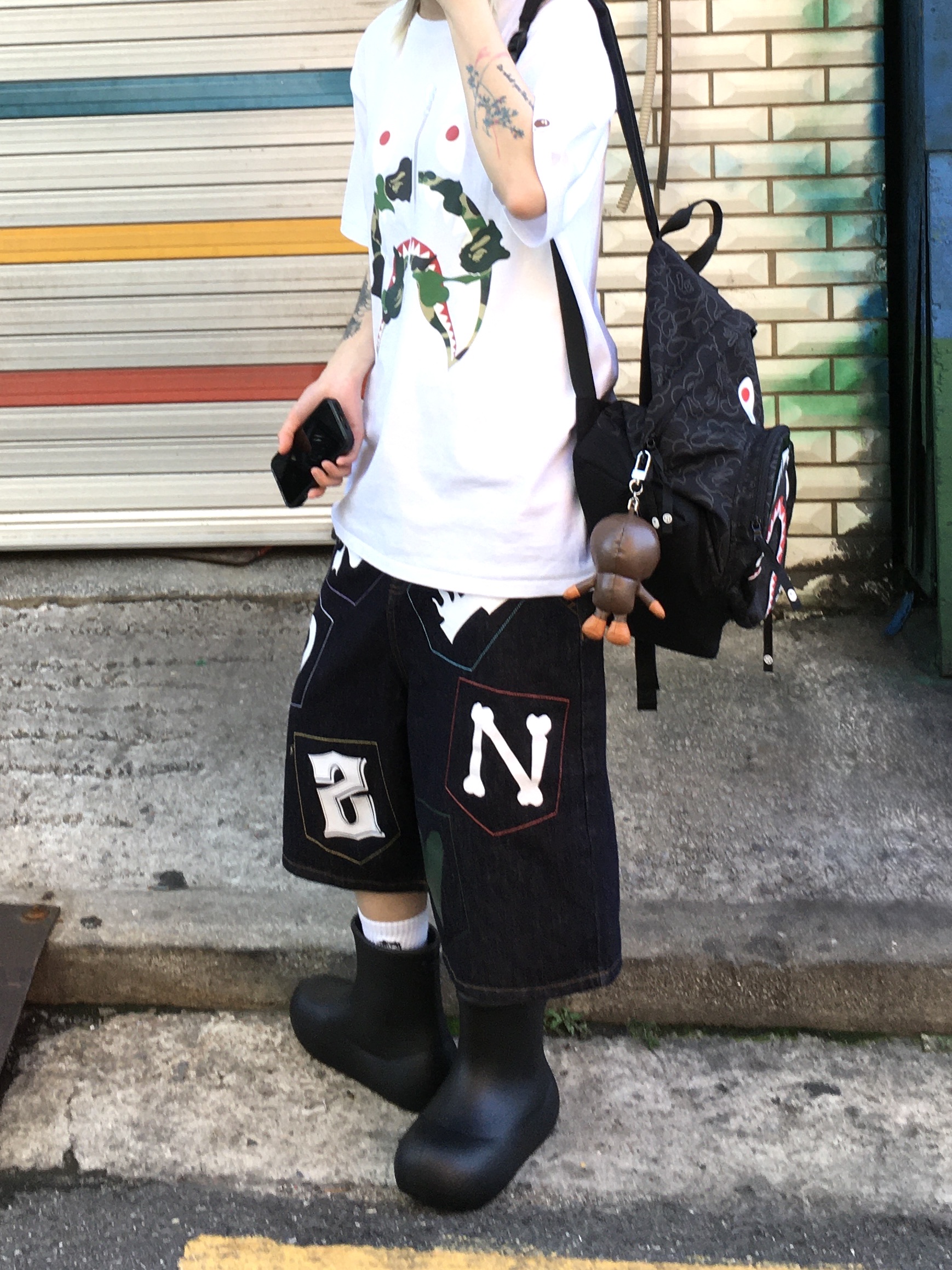 BAPE ABC Camo Rebuild Shark T-Shirt White, Taw&Toe Zerovity Murff Black 착용 스타일 - 6