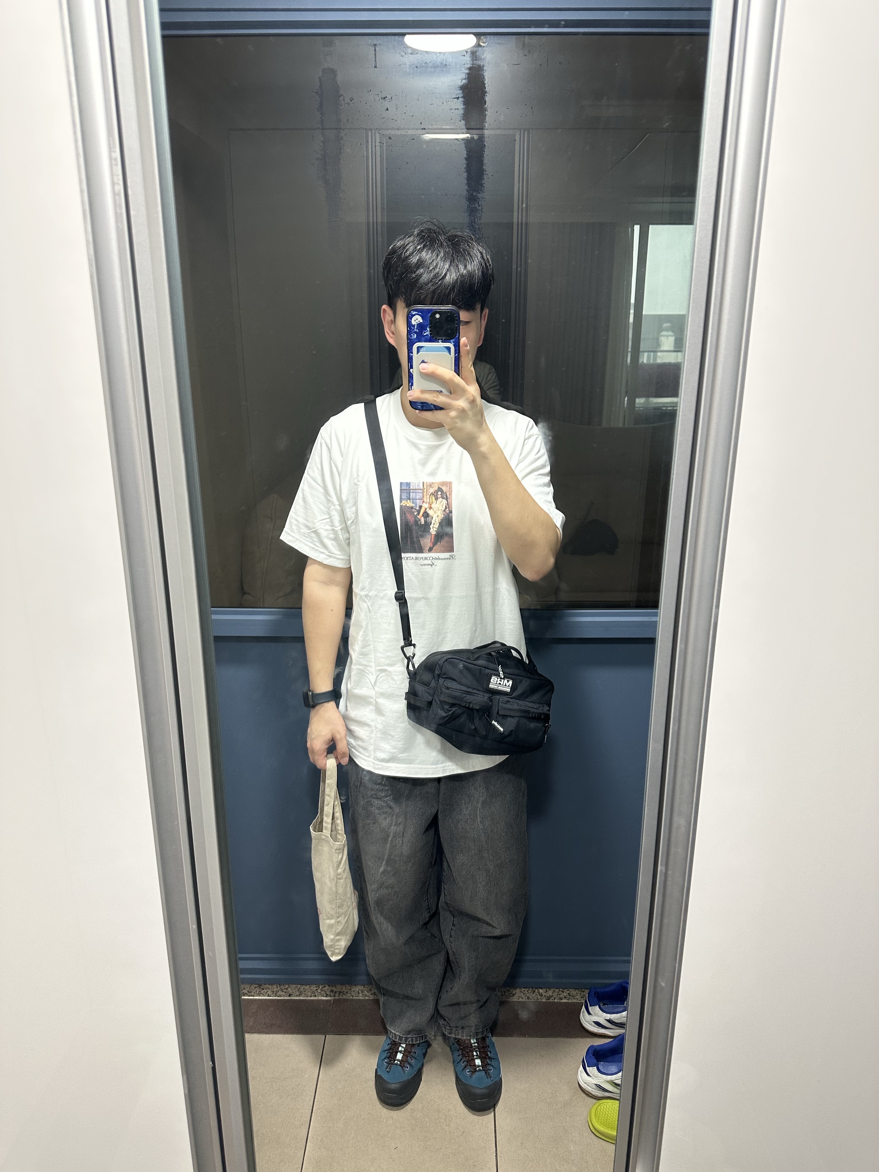 Supreme x Bernadette Corporation Fuck T-Shirt White - 23SS, Supreme x Martine Rose Mini Duffle Bag Black - 24FW 착용 스타일