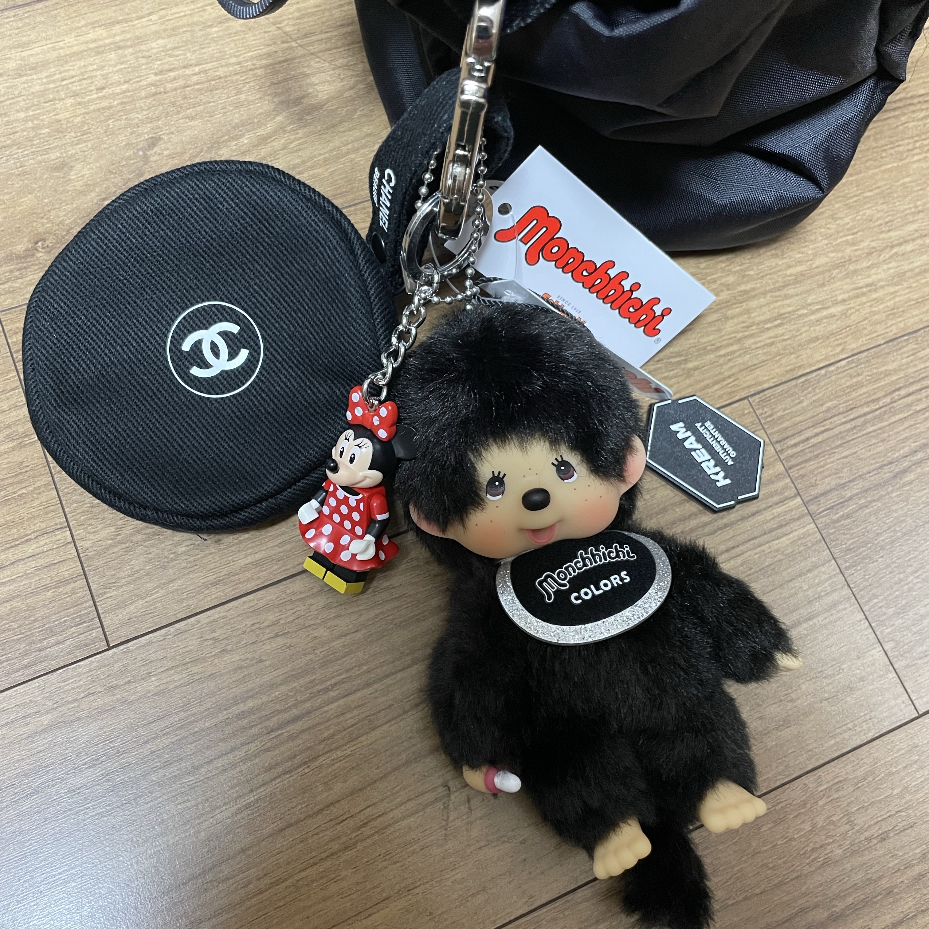 Monchhichi Colors Key Chain Black 착용 스타일