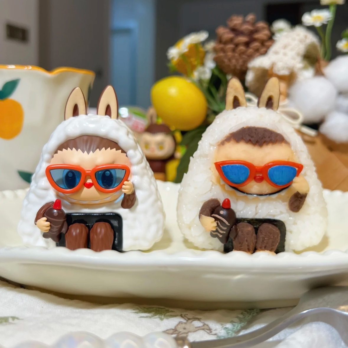 Pop Mart Labubu The Monsters Wacky Mart Series Figures Onigiri (Opened Case) 착용 스타일