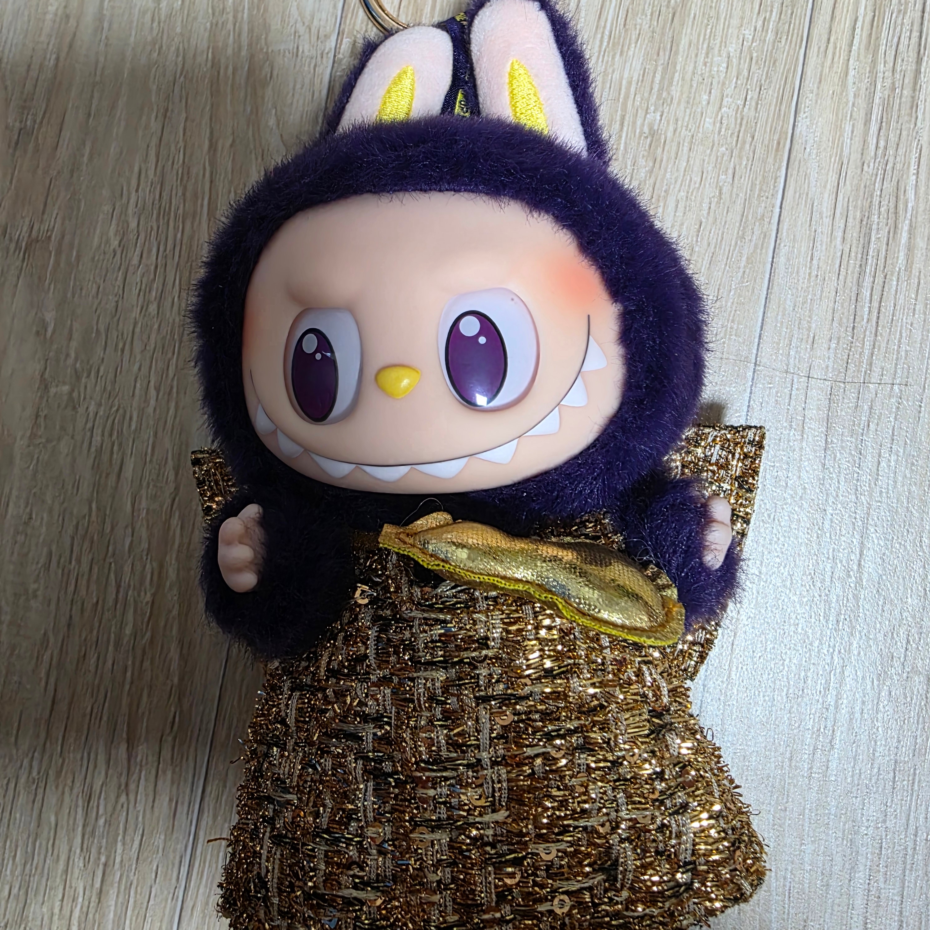 Pop Mart Labubu x Pronounce Lucky Fairy Toy Keyring 착용 스타일 - 1