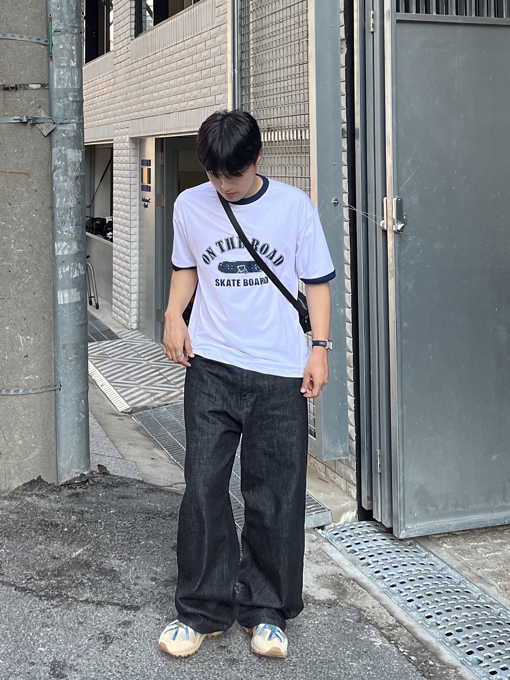noun Wide Denim Pants Black, Asics x A.P.C. Gel-Sonoma 15-50 Beige 착용 스타일 - 1
