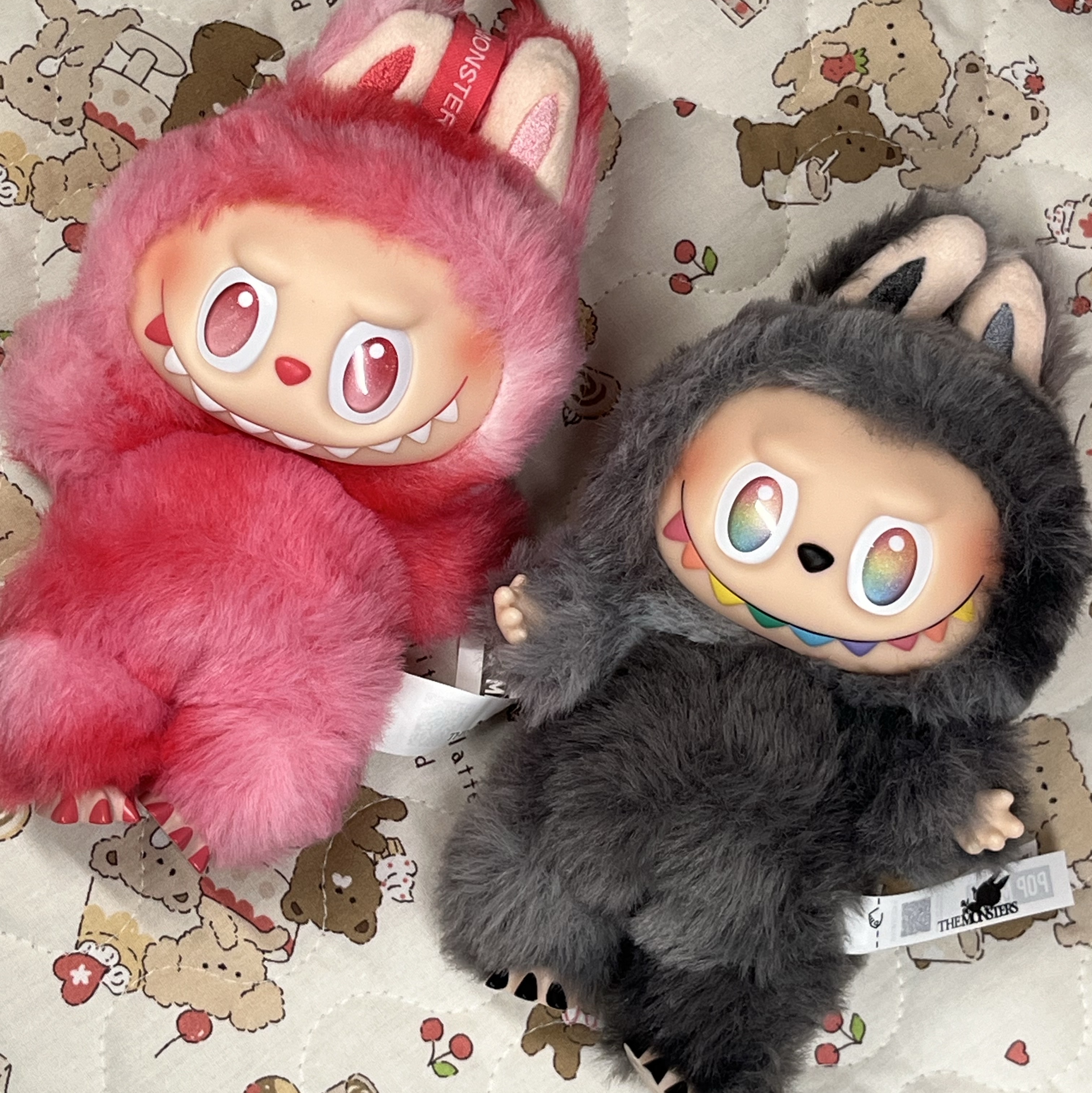 Pop Mart Labubu The Monsters Highlight Series Sealed Case (Bundle of 2/1 Blind Box) 착용 스타일 - 2