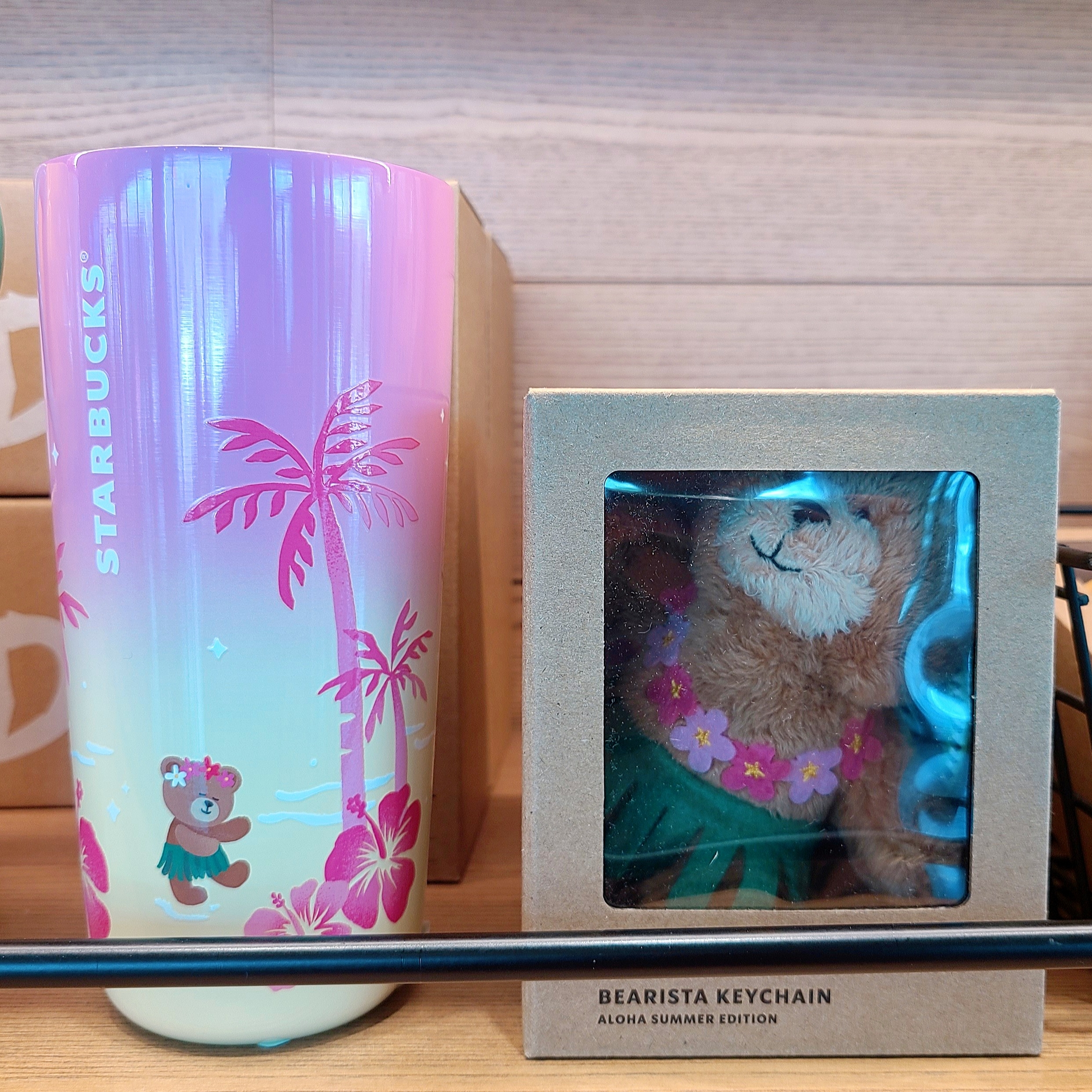 Starbucks Aloha Coconut Bowl Spoon set 355ml, Starbucks Aloha Bearista Keychain 착용 스타일 - 2