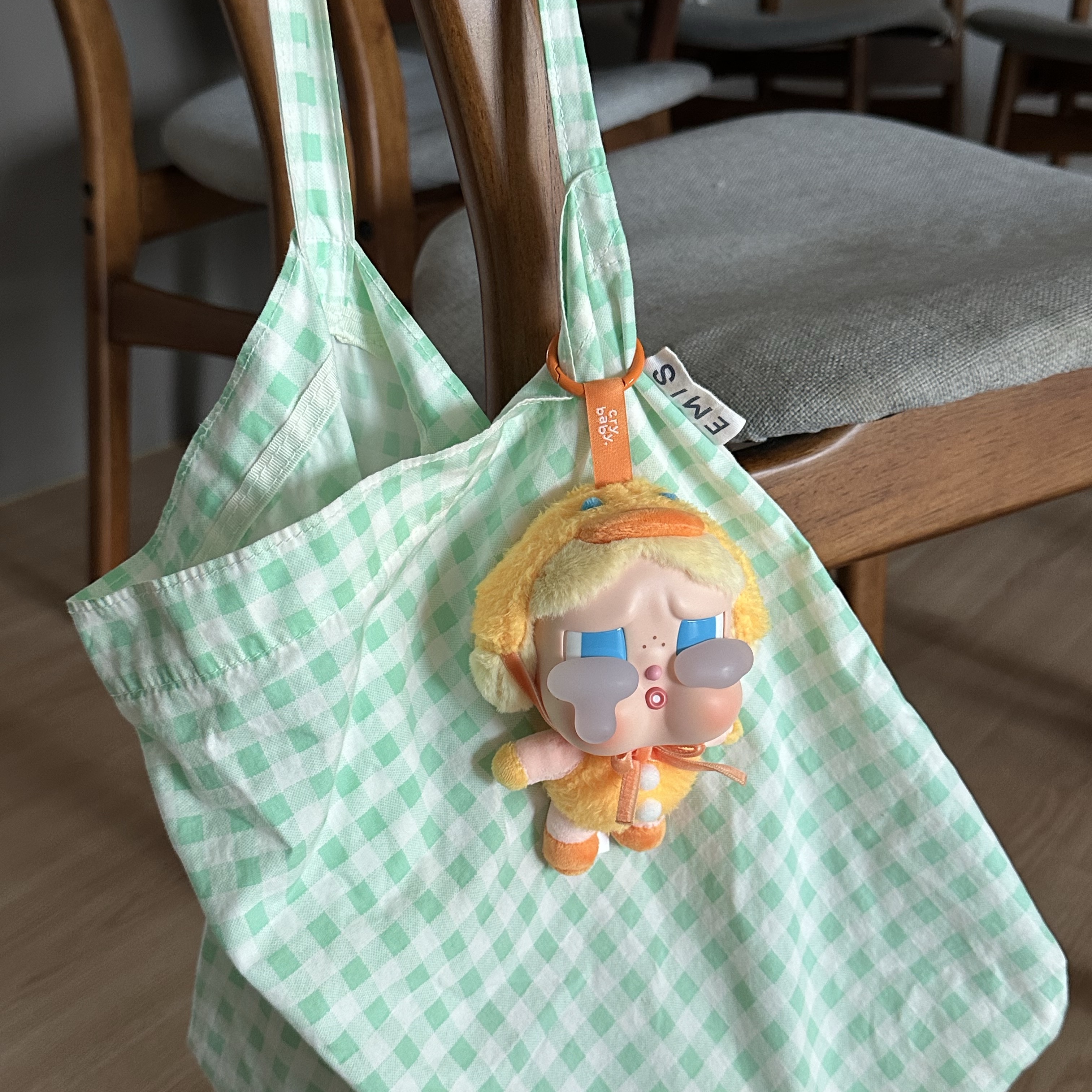 Pop Mart Crybaby Crying Again Series Plush Keyring Sealed Case (1 Blind Box) 착용 스타일 - 1
