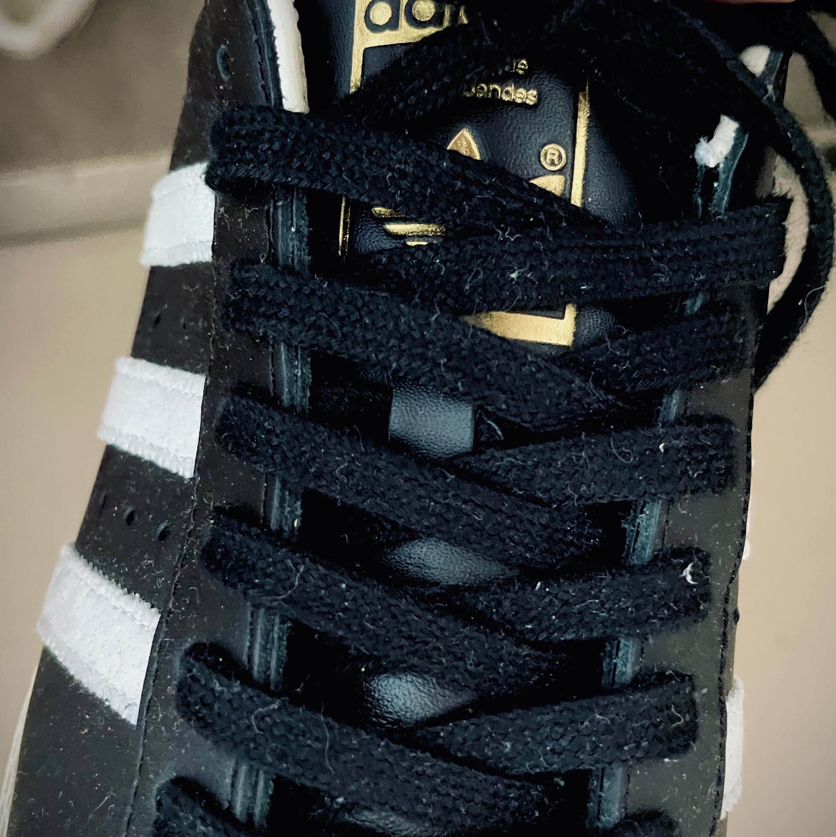 Adidas Superstar 82 FI Core Black 착용 스타일