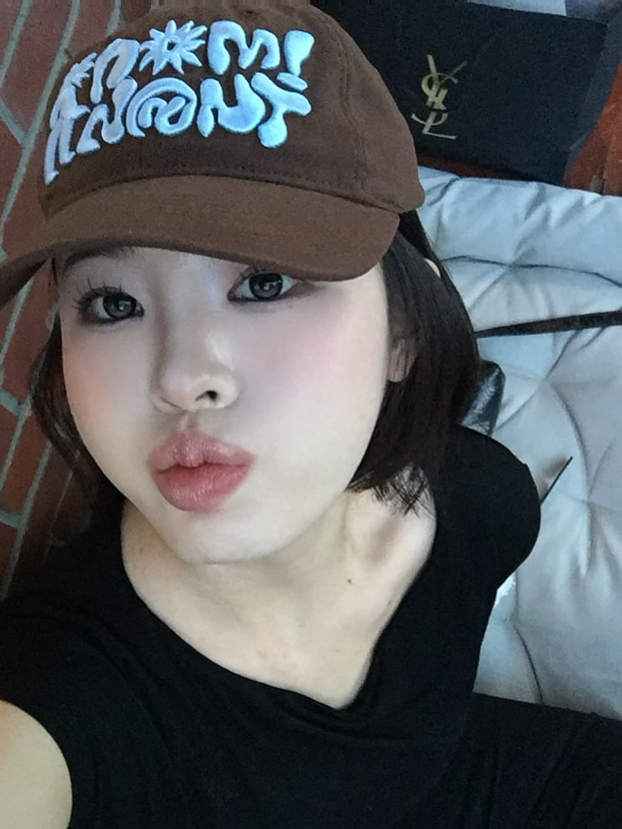 Dominant Star Kids Cap Brown 착용 스타일 - 3